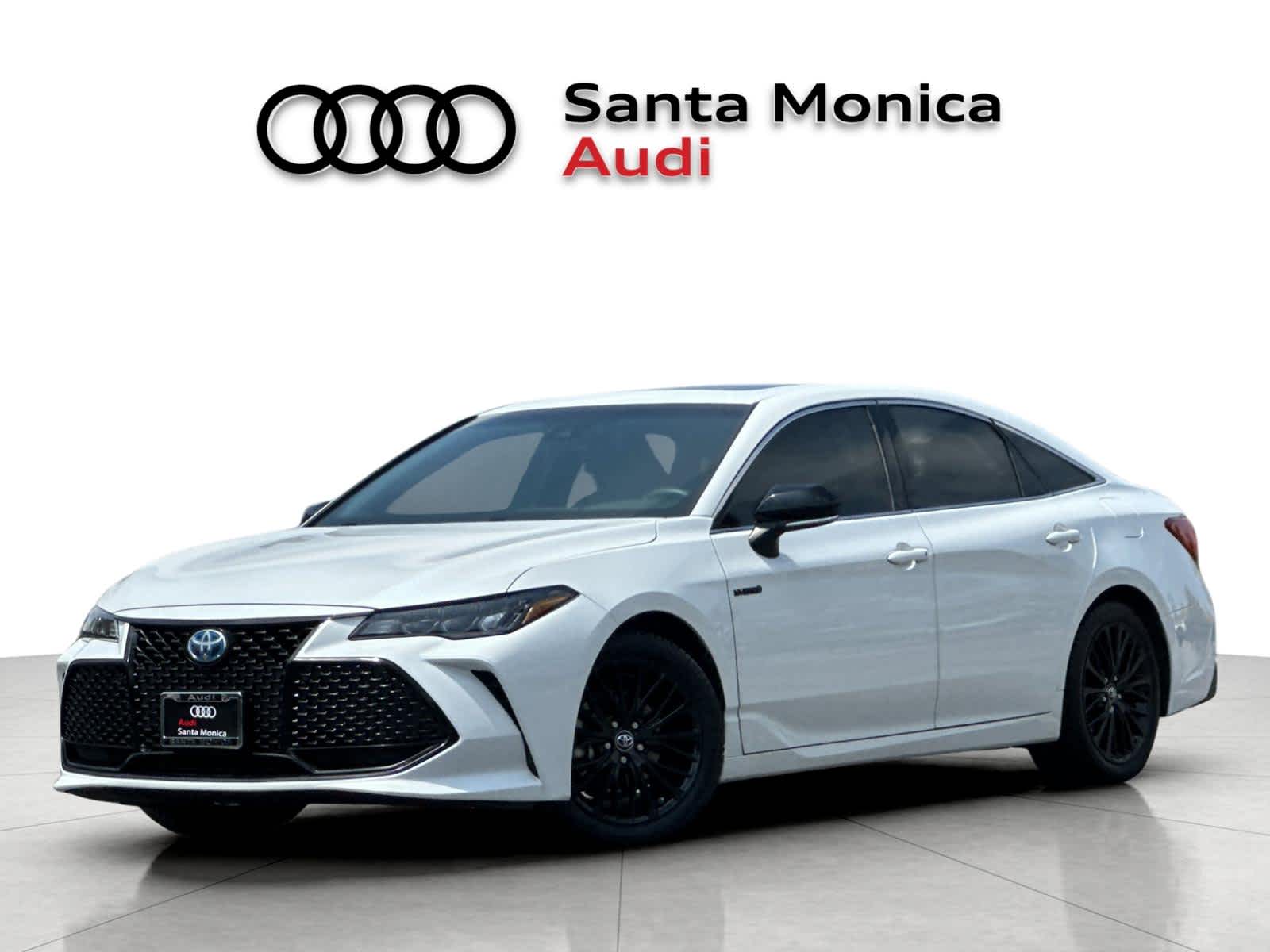 2019 Toyota Avalon Hybrid XSE