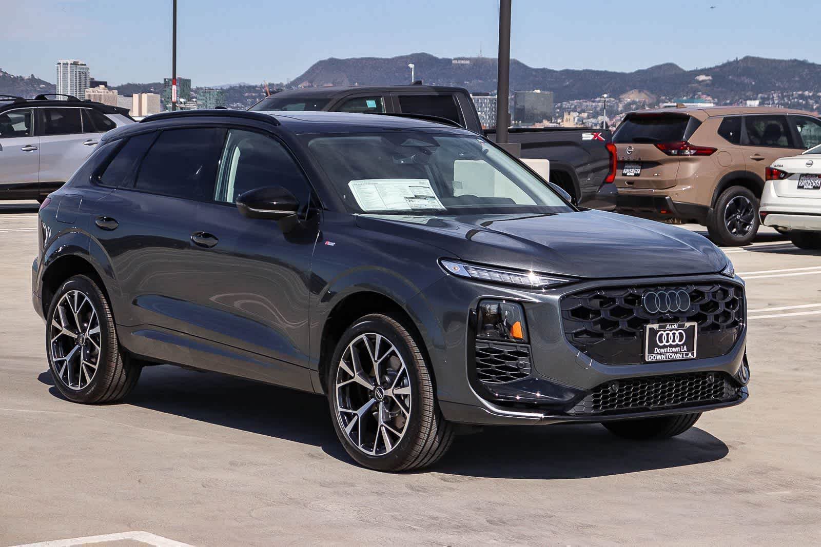 View vehicle photo 3