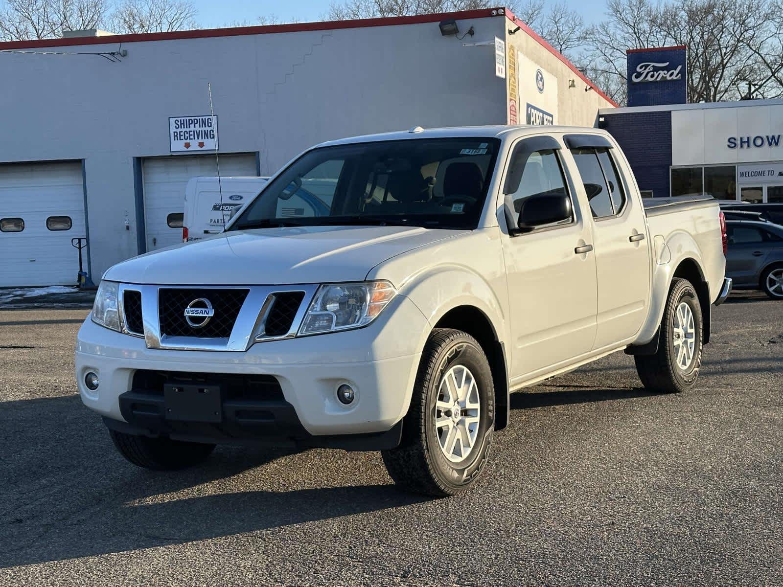 2017 Nissan Frontier SV V6 Crew Cab 4WD