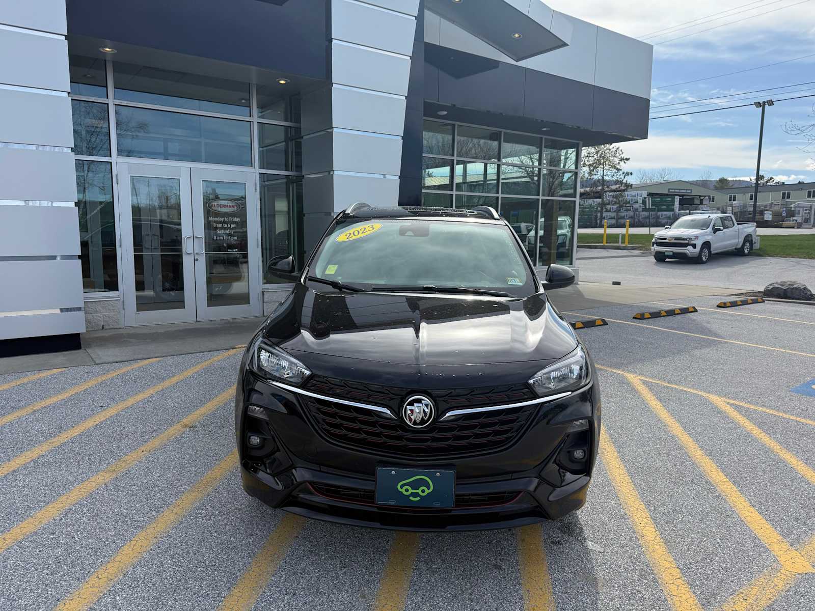 View vehicle photo 2