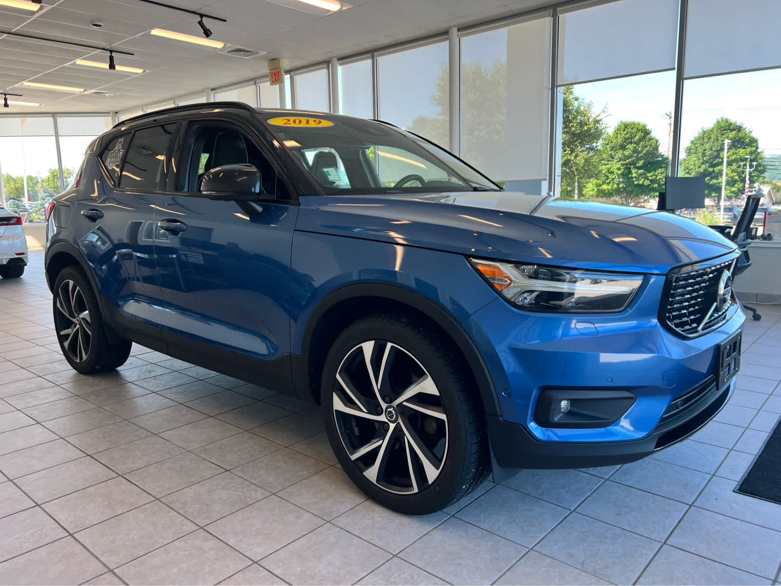 2019 Volvo XC40 T5 R-Design AWD