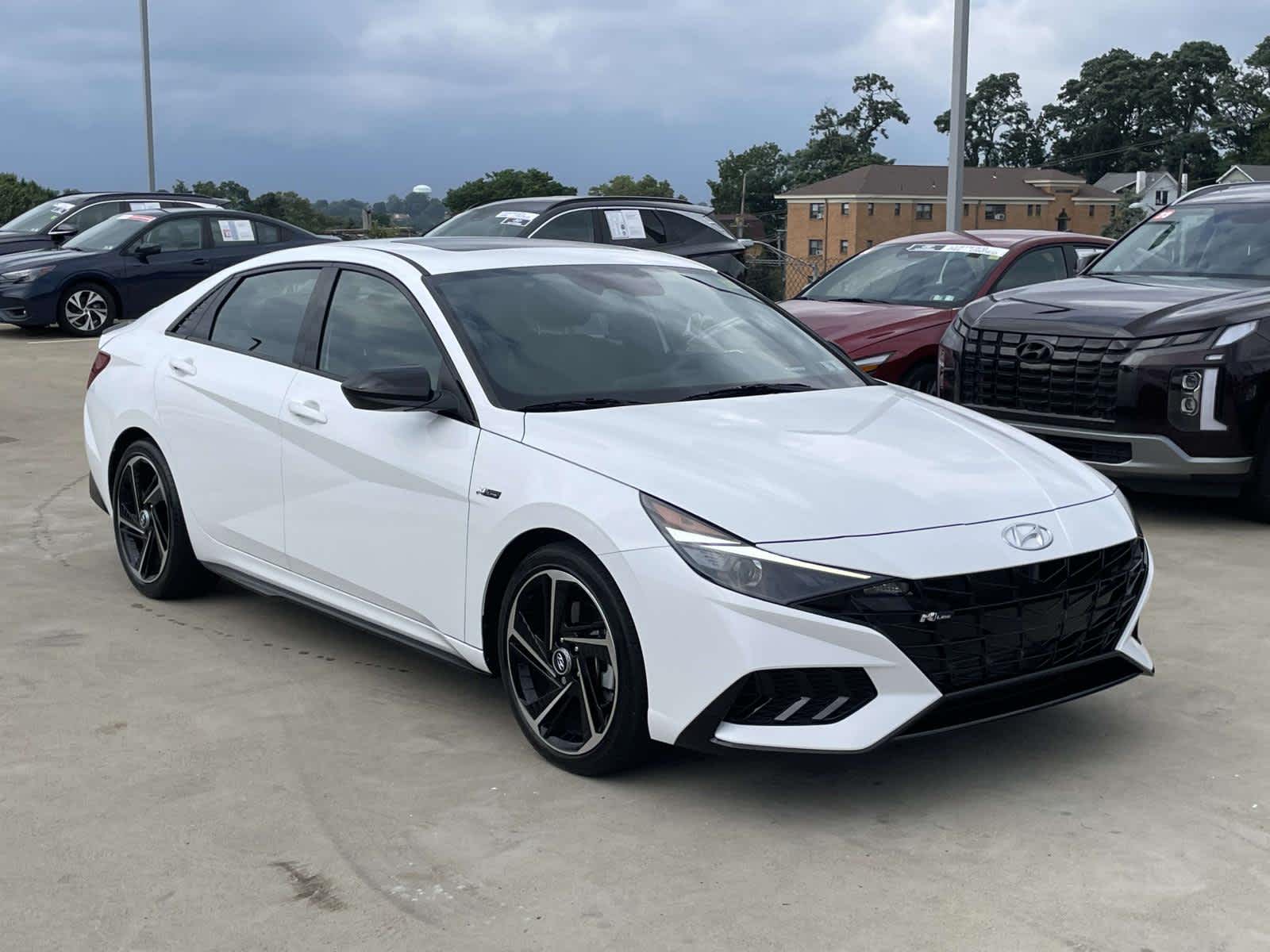Lunar White 2023 Hyundai Elantra Sedan Front-Wheel Drive 7-Speed Automatic
