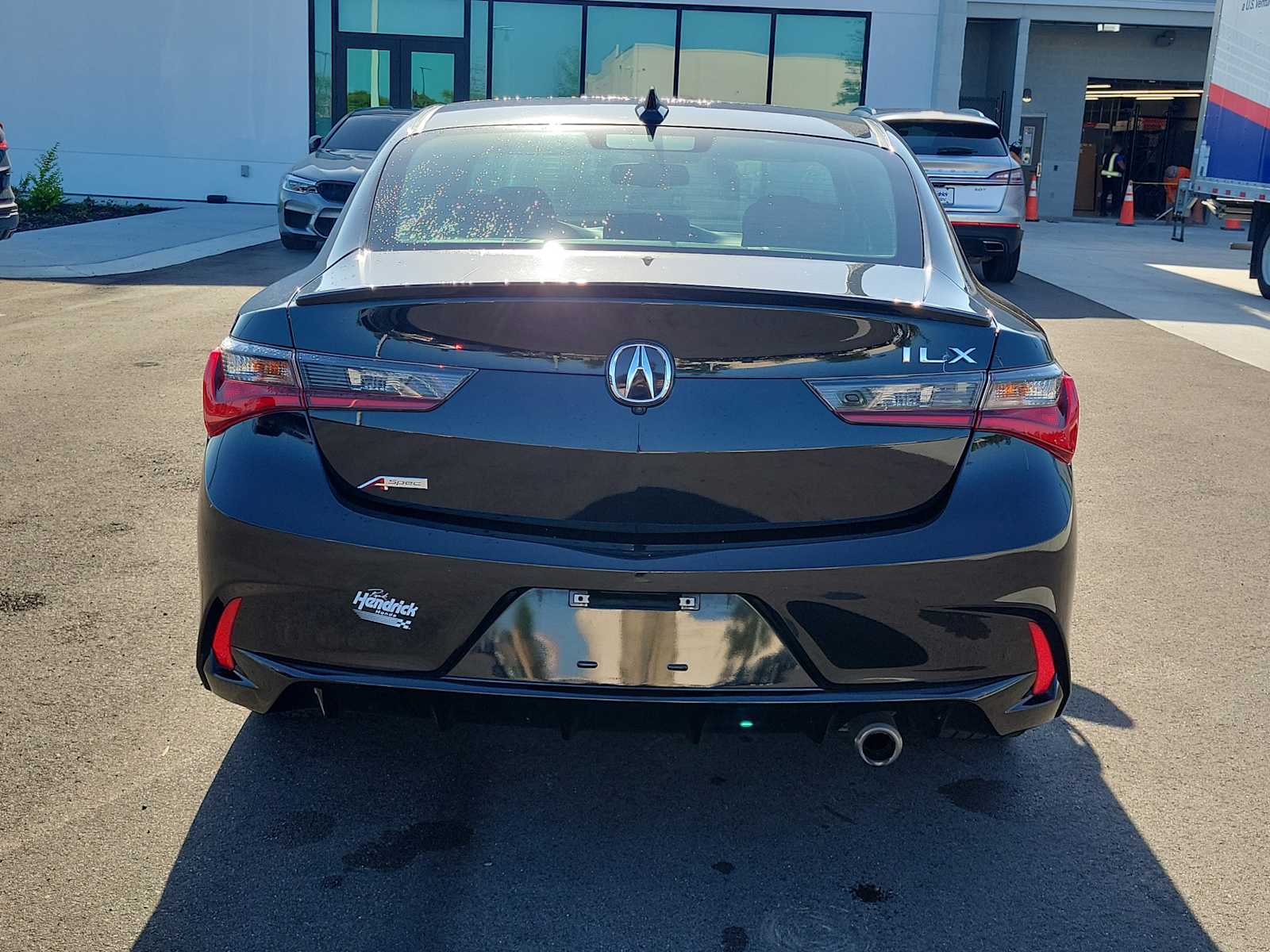 View vehicle photo 6