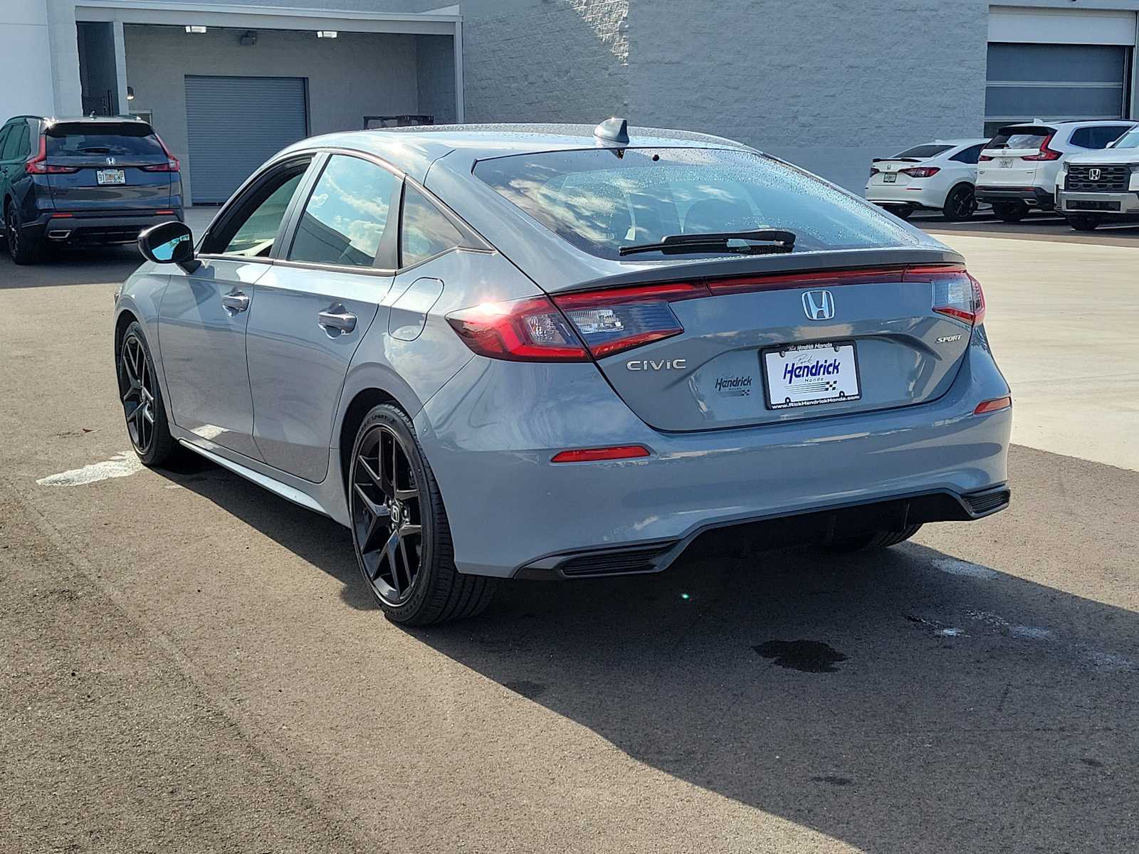 View vehicle photo 5