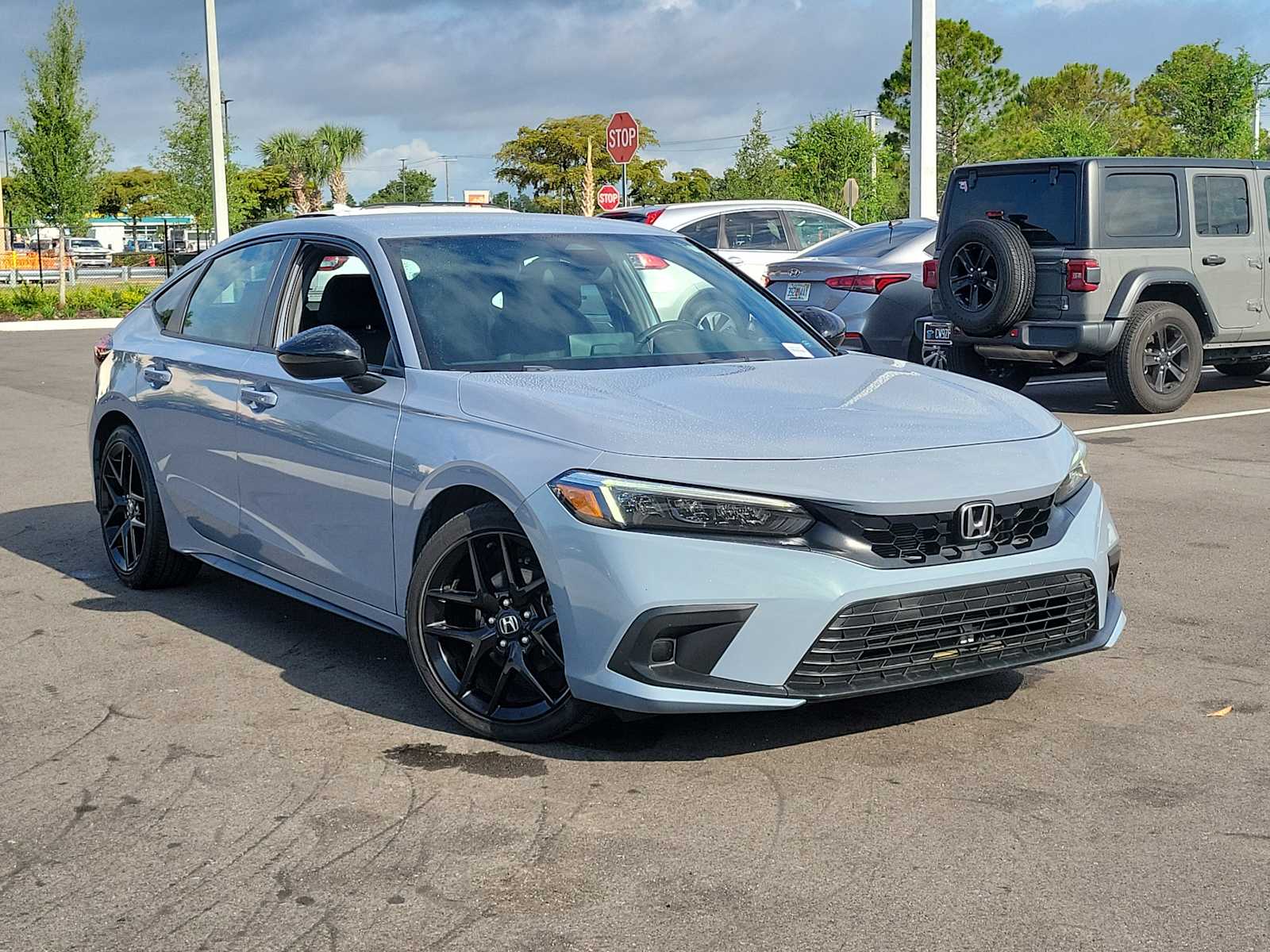 View vehicle photo 2