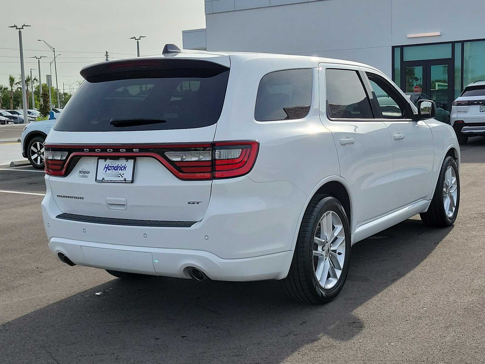 View vehicle photo 7