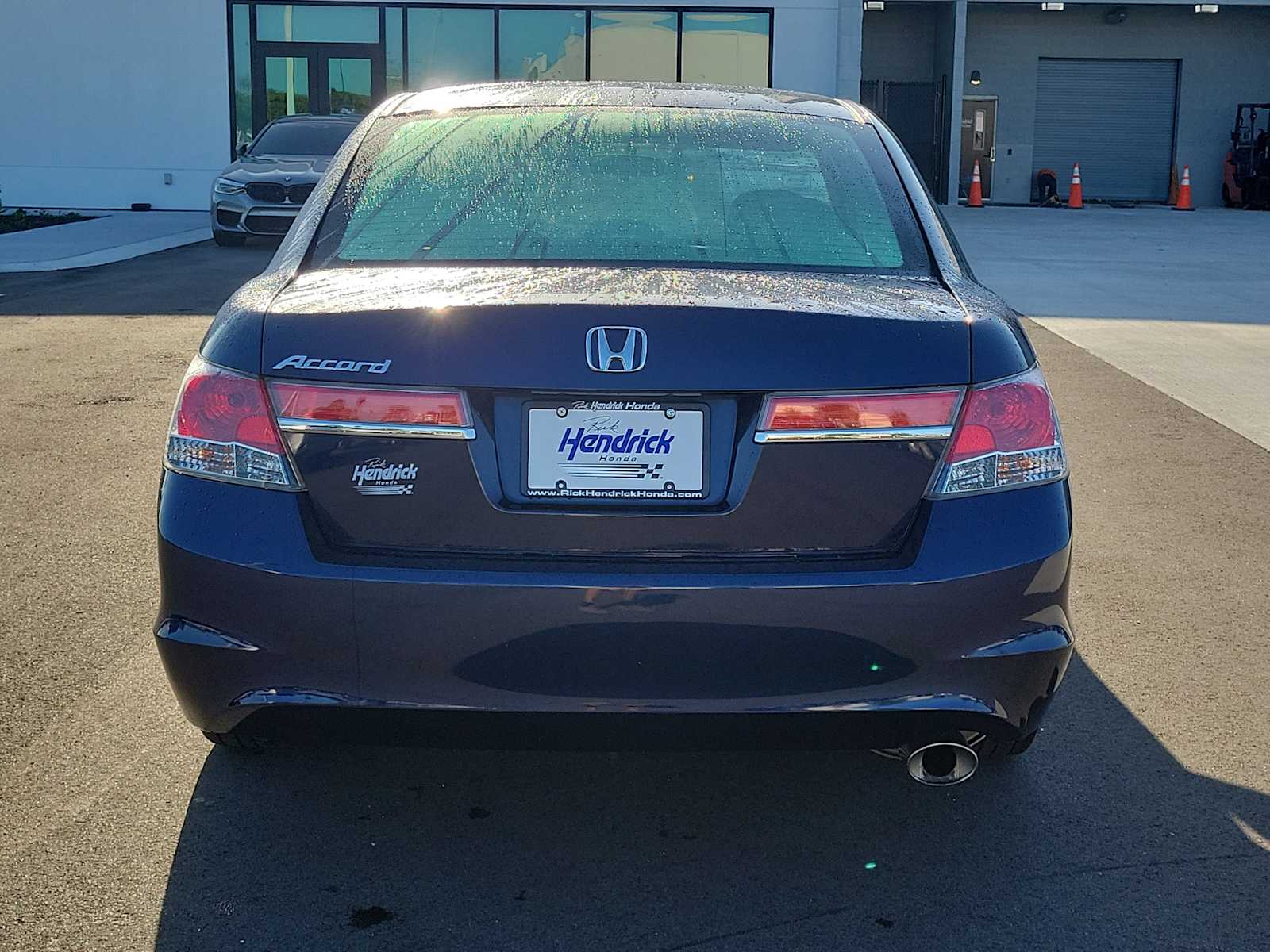 View vehicle photo 6