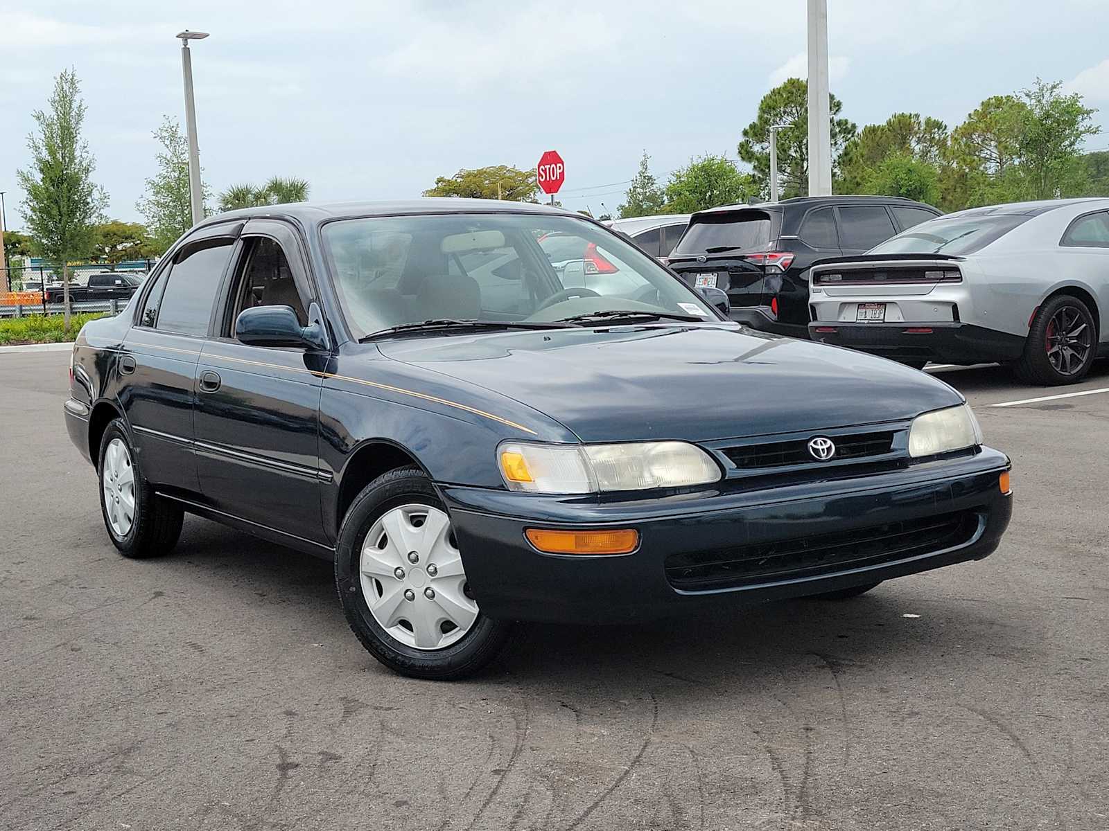 View vehicle photo 2