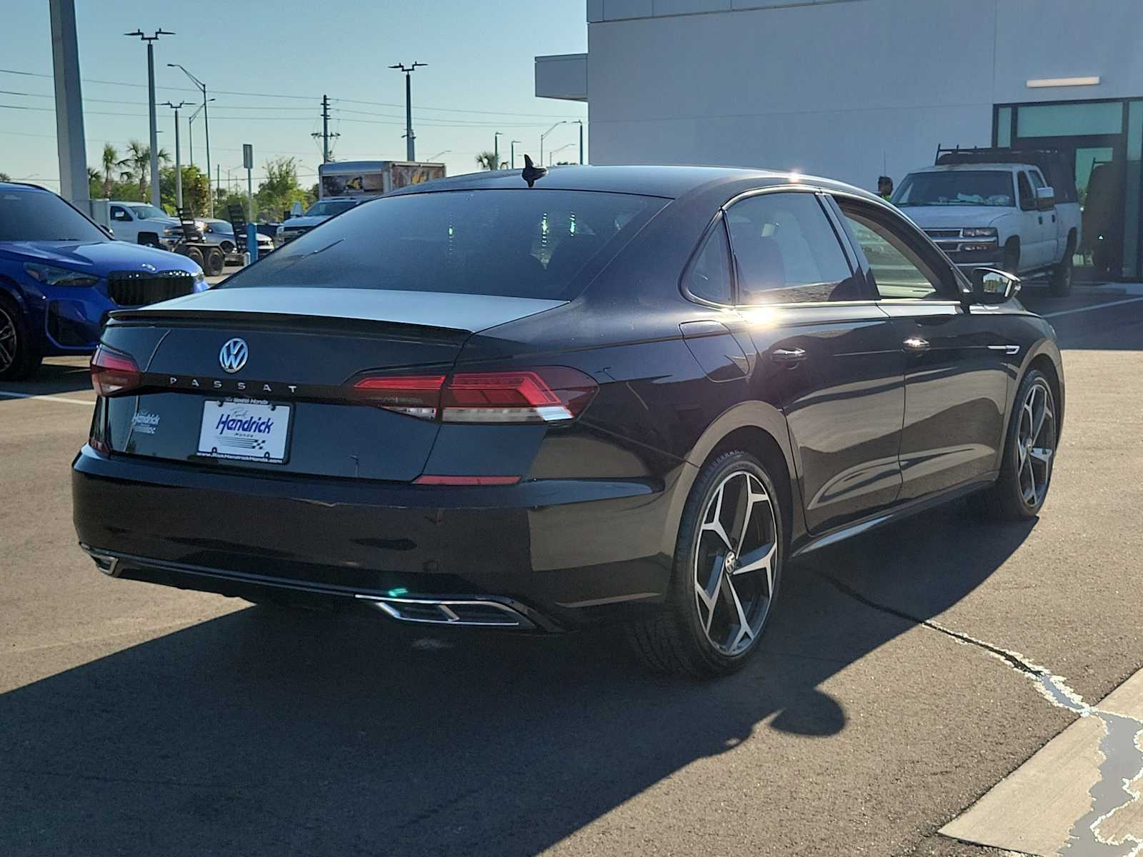View vehicle photo 7