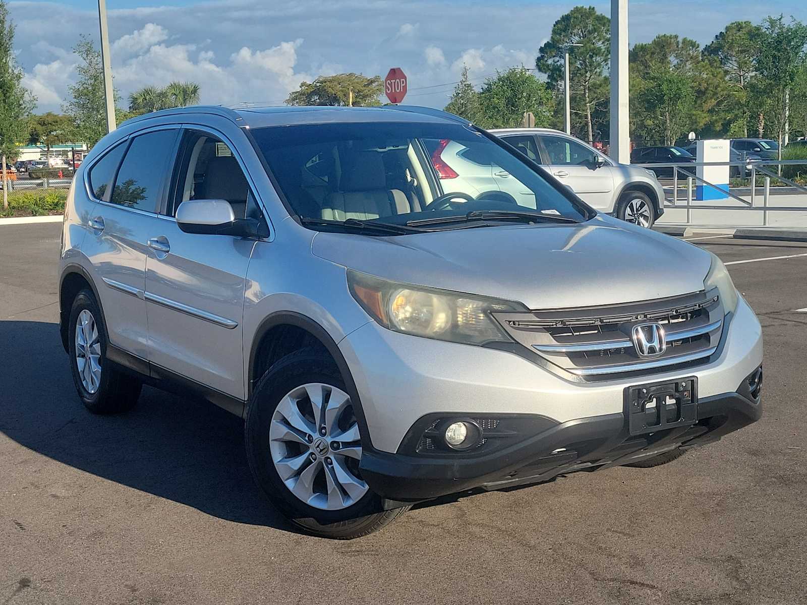 View vehicle photo 2