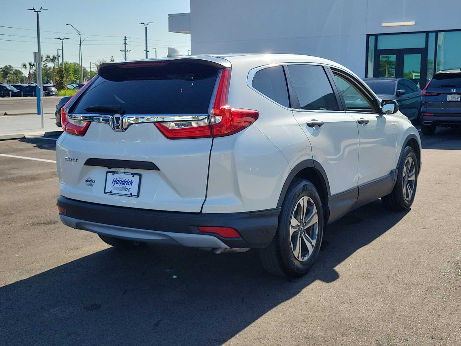 View vehicle photo 7