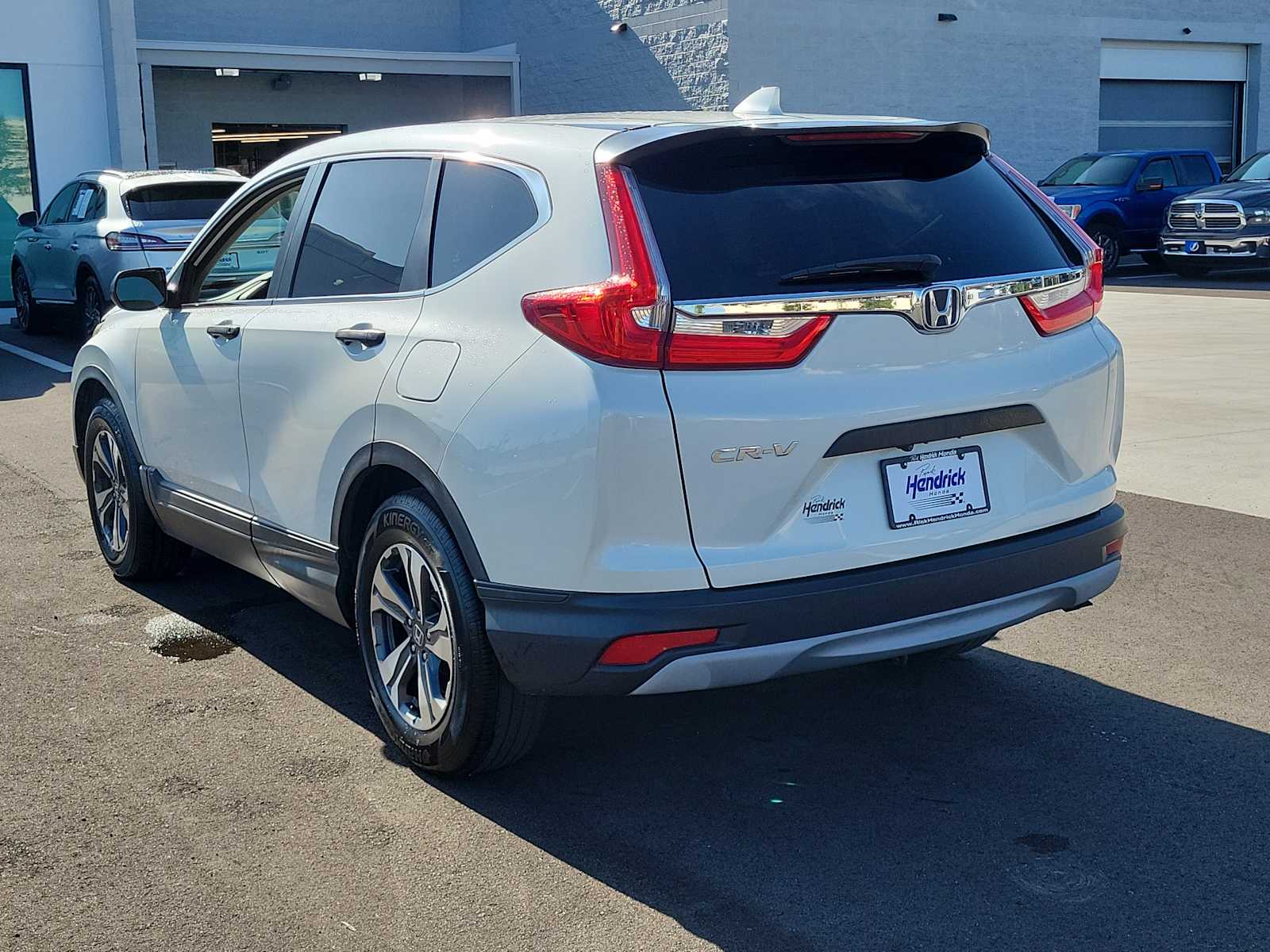 View vehicle photo 5
