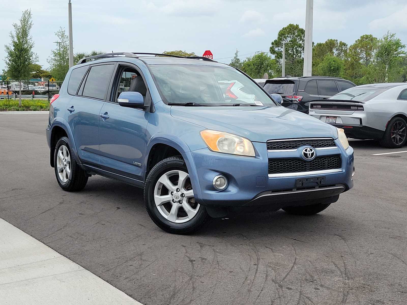 View vehicle photo 2