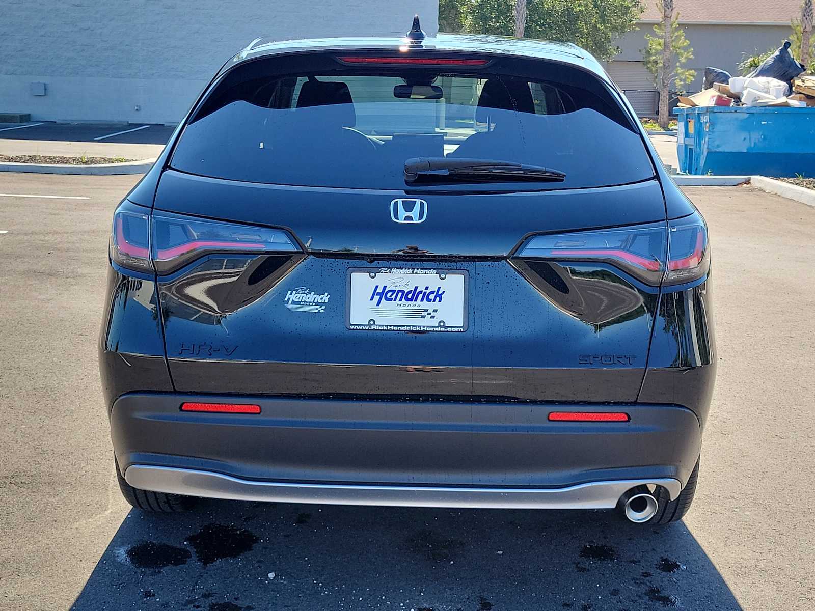 View vehicle photo 6