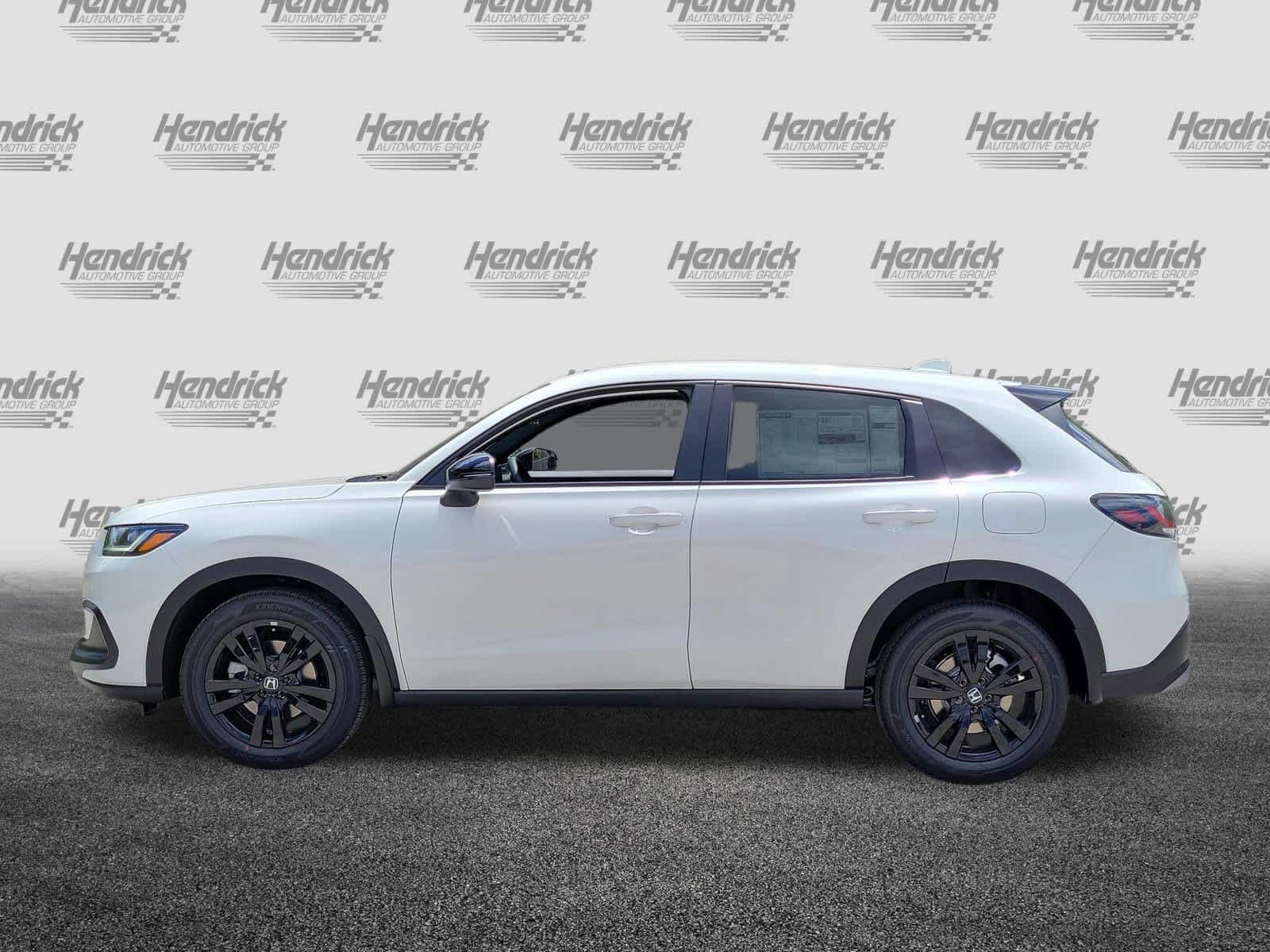 View vehicle photo 4