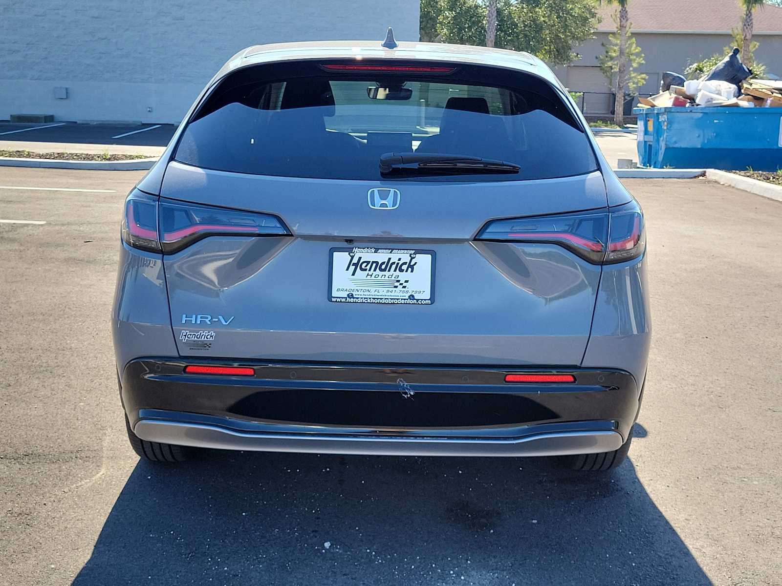 View vehicle photo 6