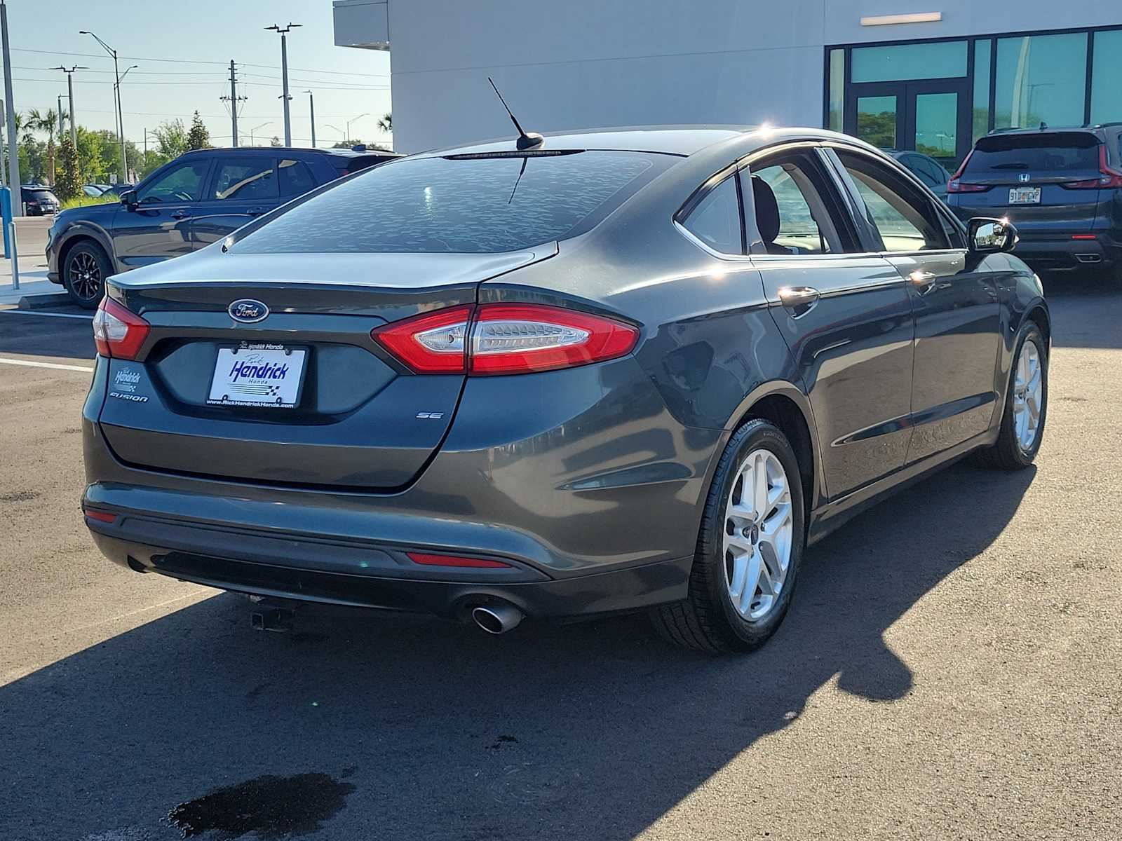 View vehicle photo 7