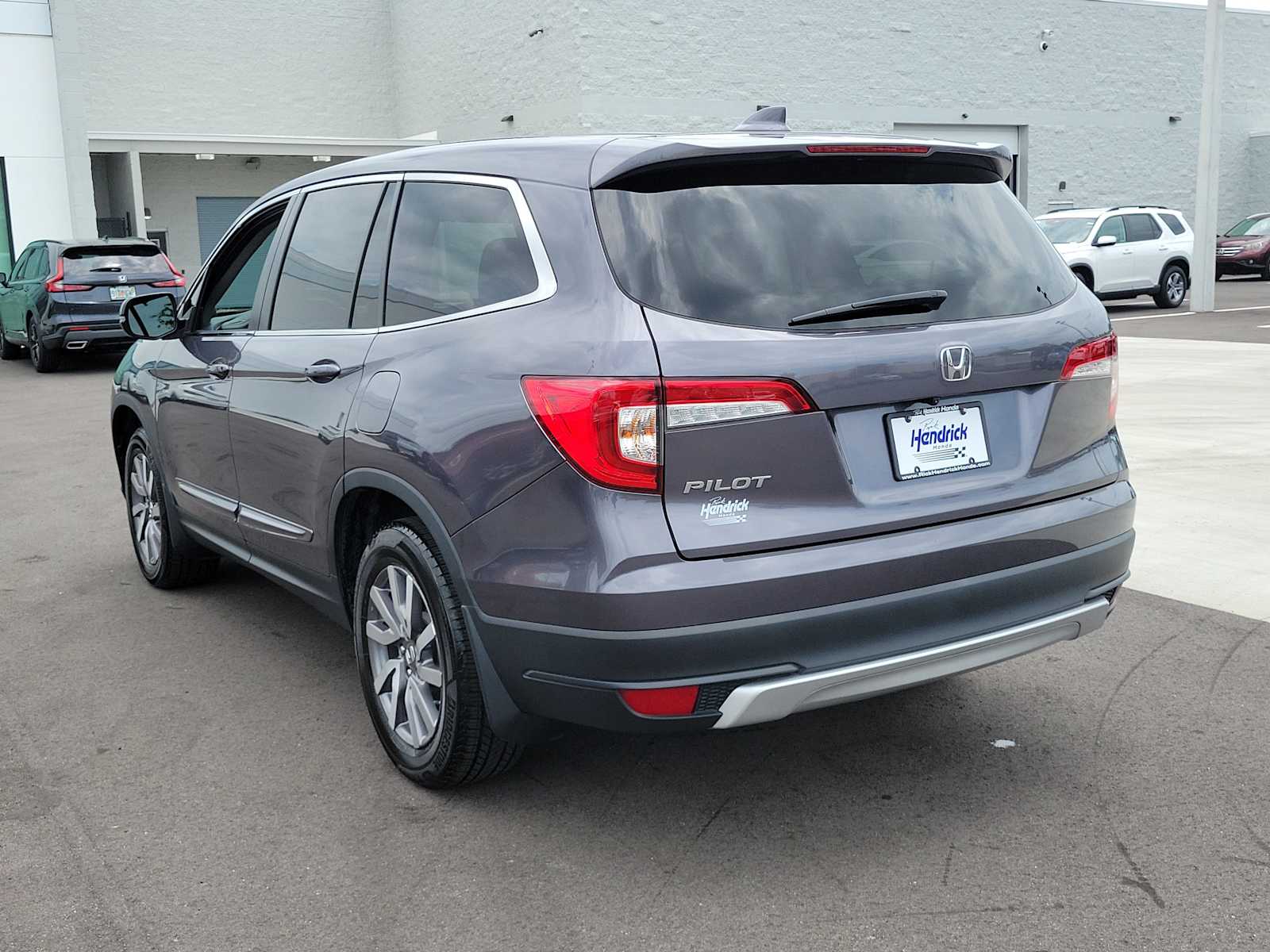 View vehicle photo 5