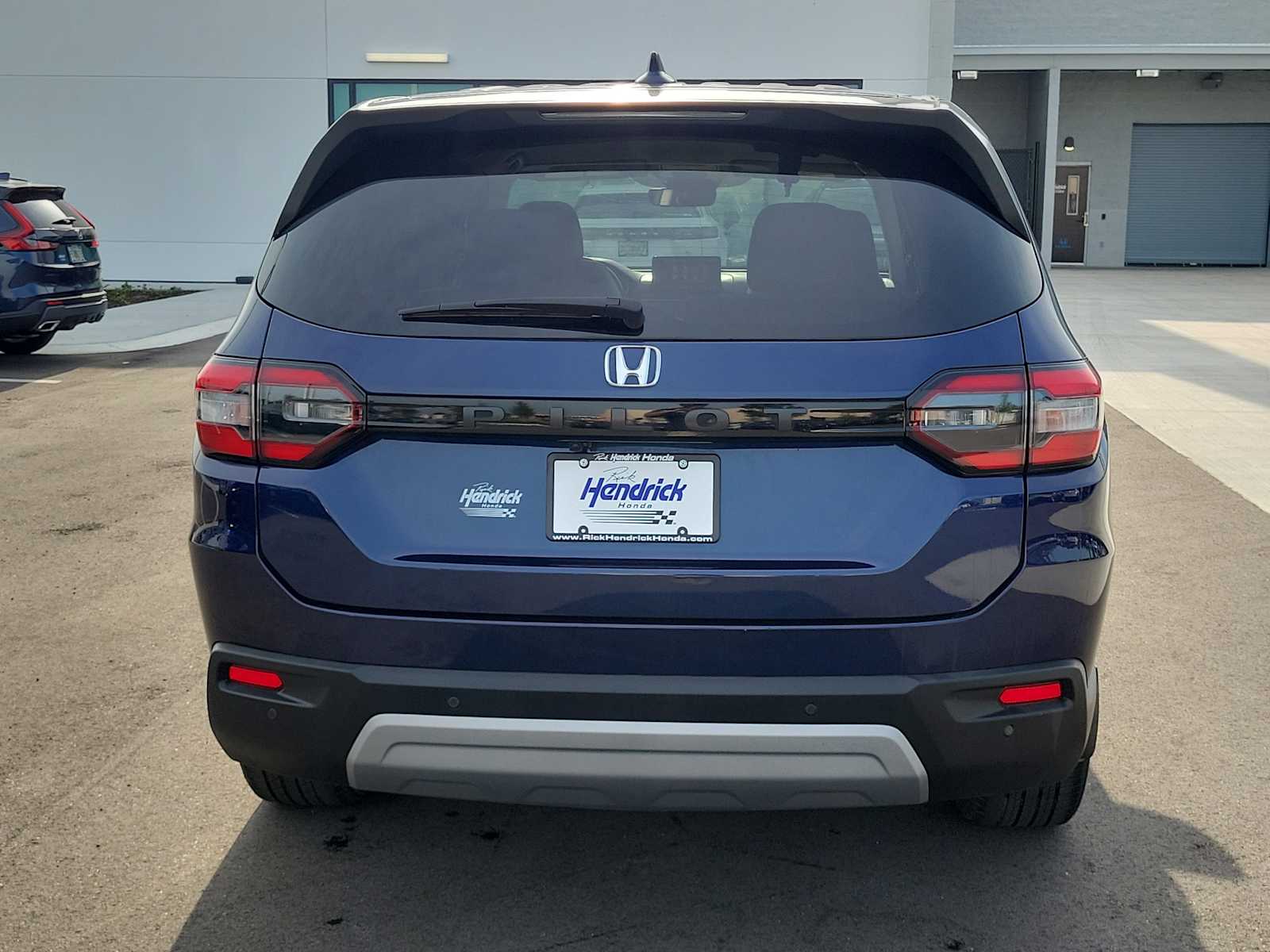 View vehicle photo 6