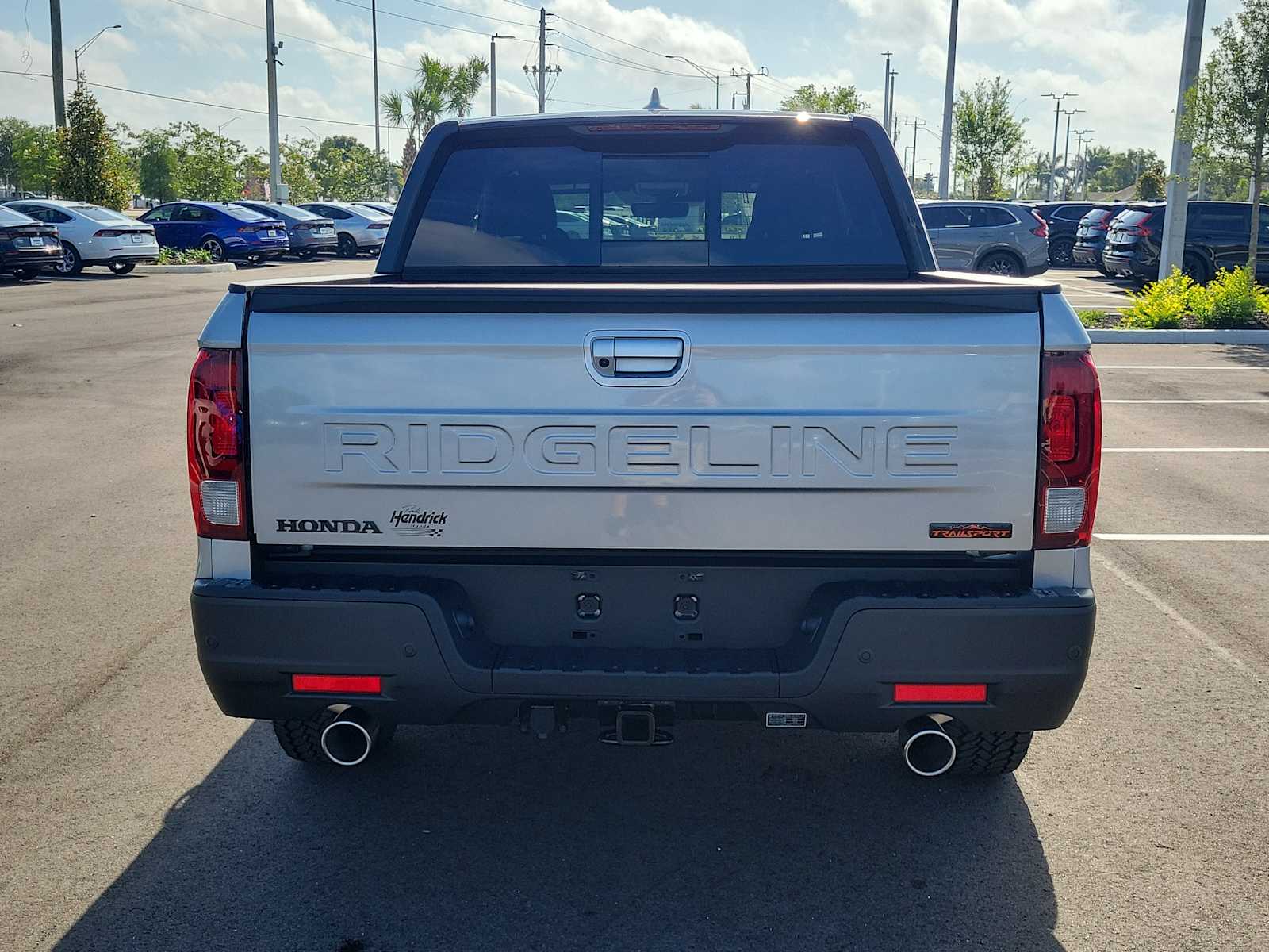 View vehicle photo 6