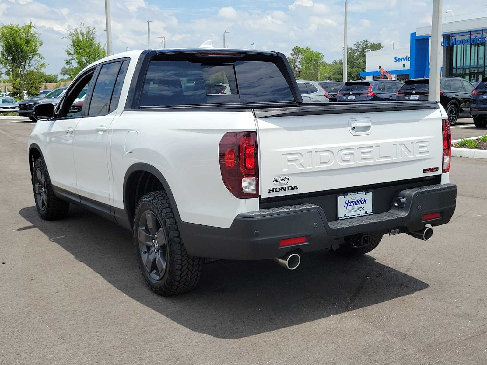 View vehicle photo 6