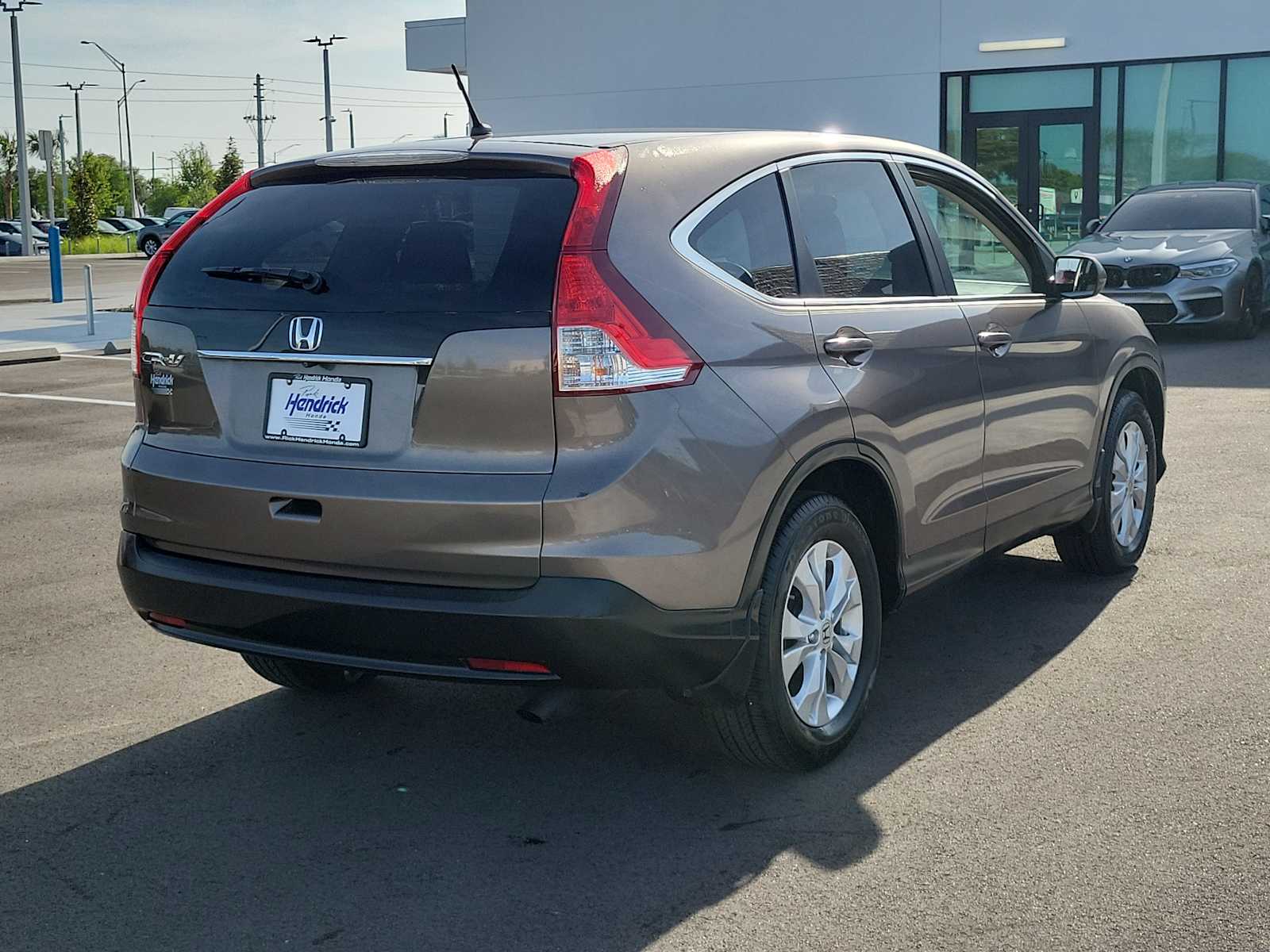 View vehicle photo 7