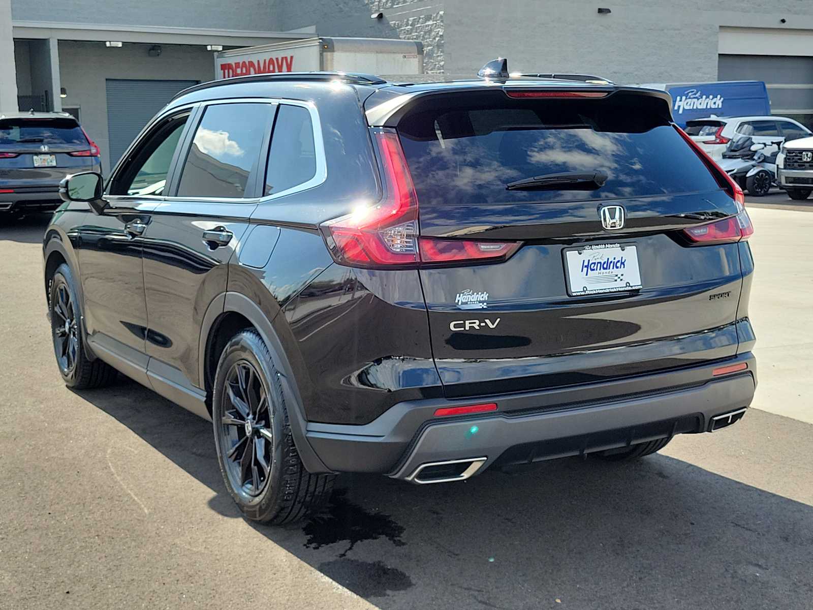View vehicle photo 5
