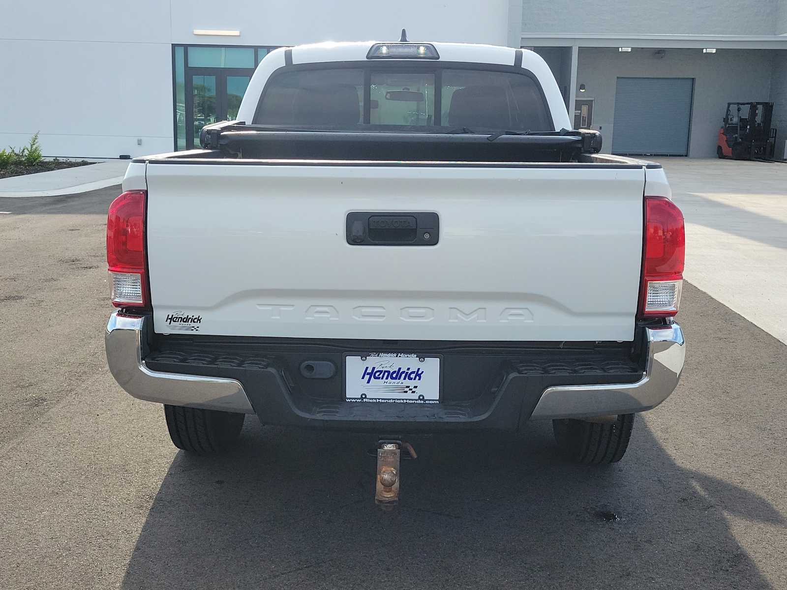 View vehicle photo 6
