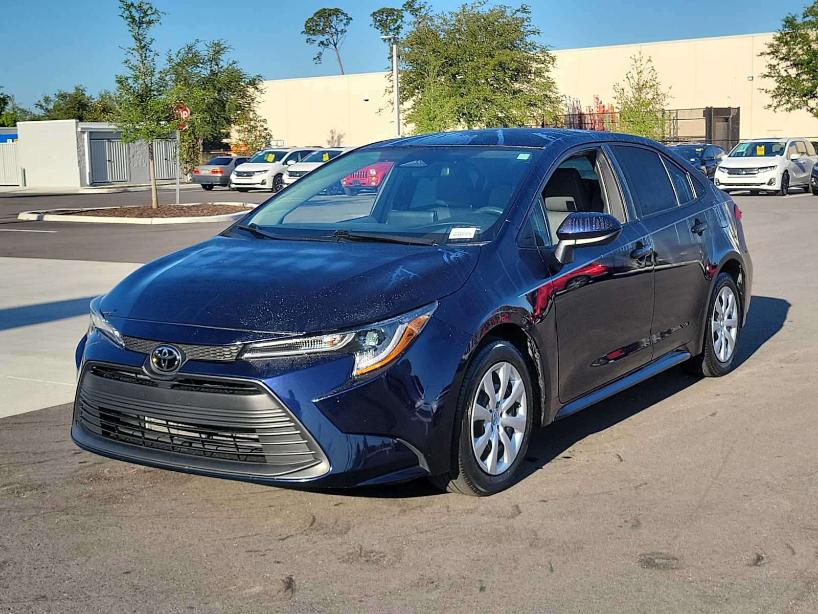 View vehicle photo 3