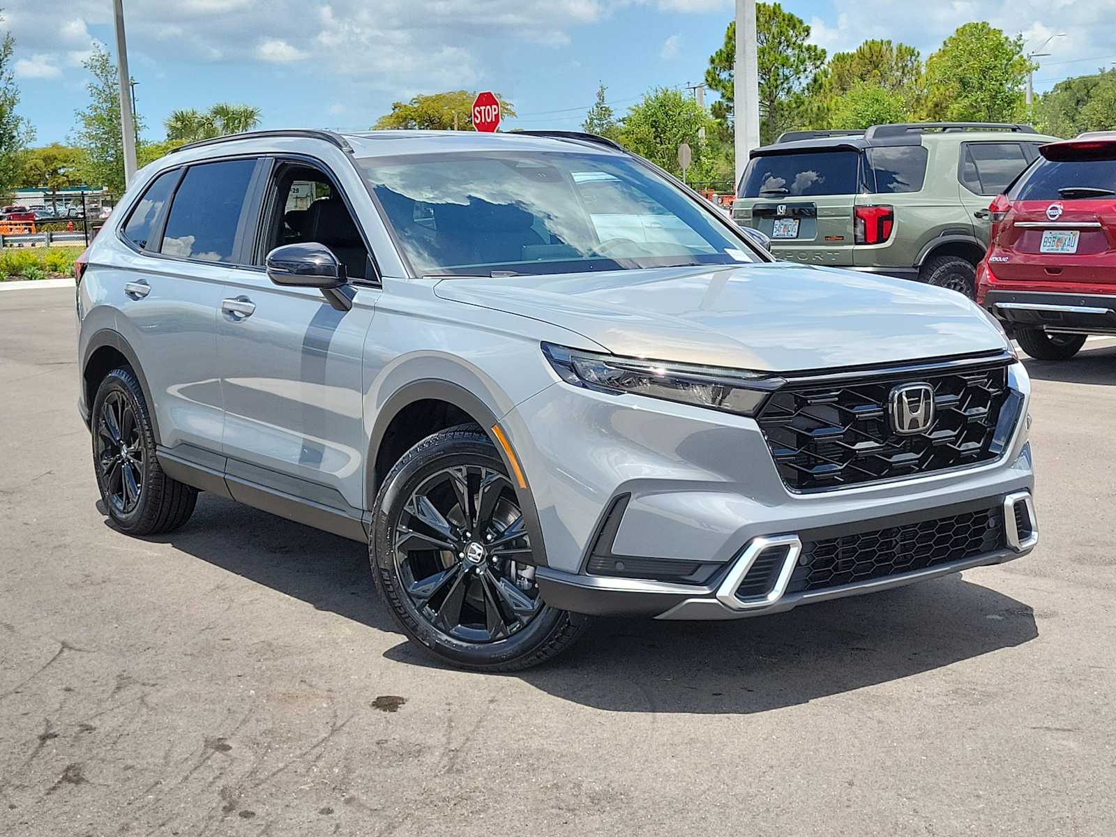 View vehicle photo 2