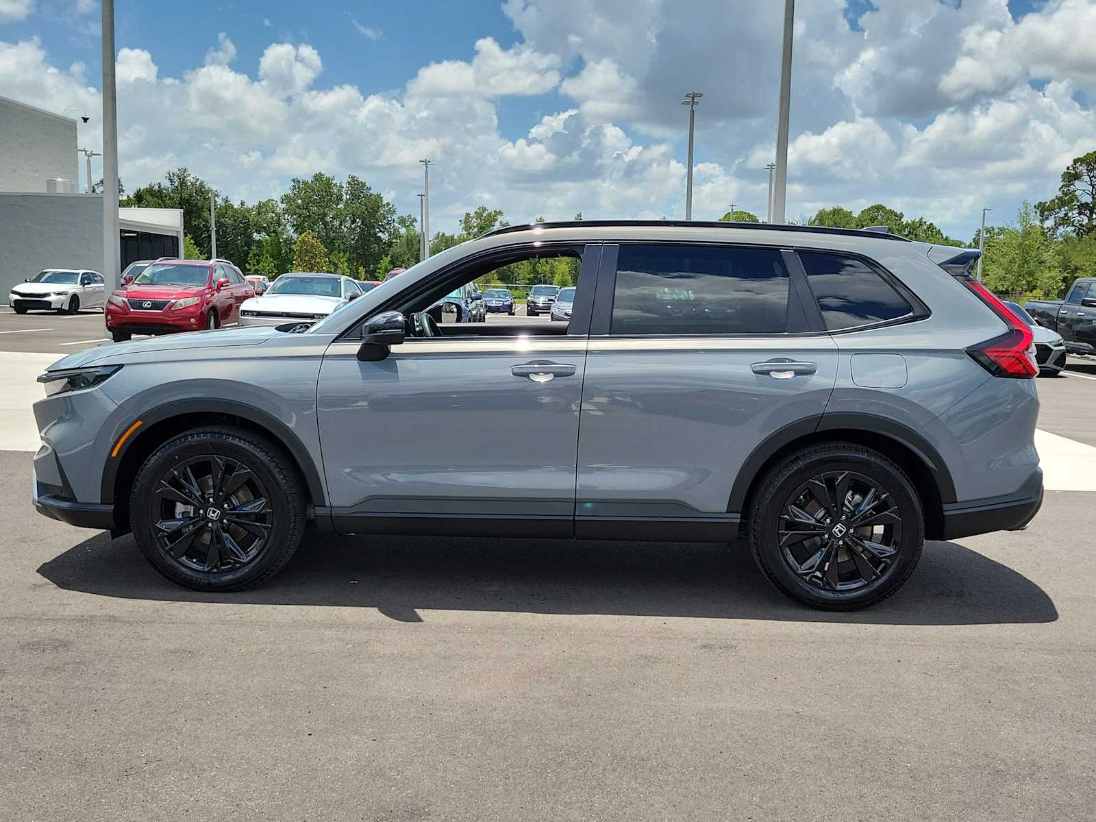 View vehicle photo 4