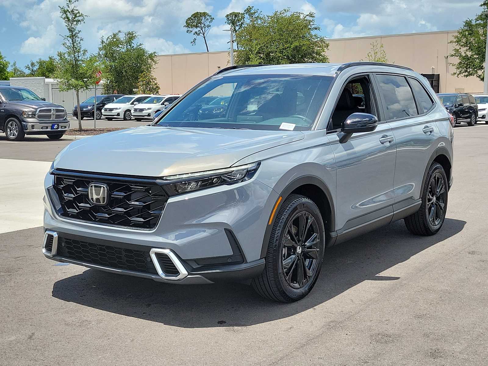 View vehicle photo 3