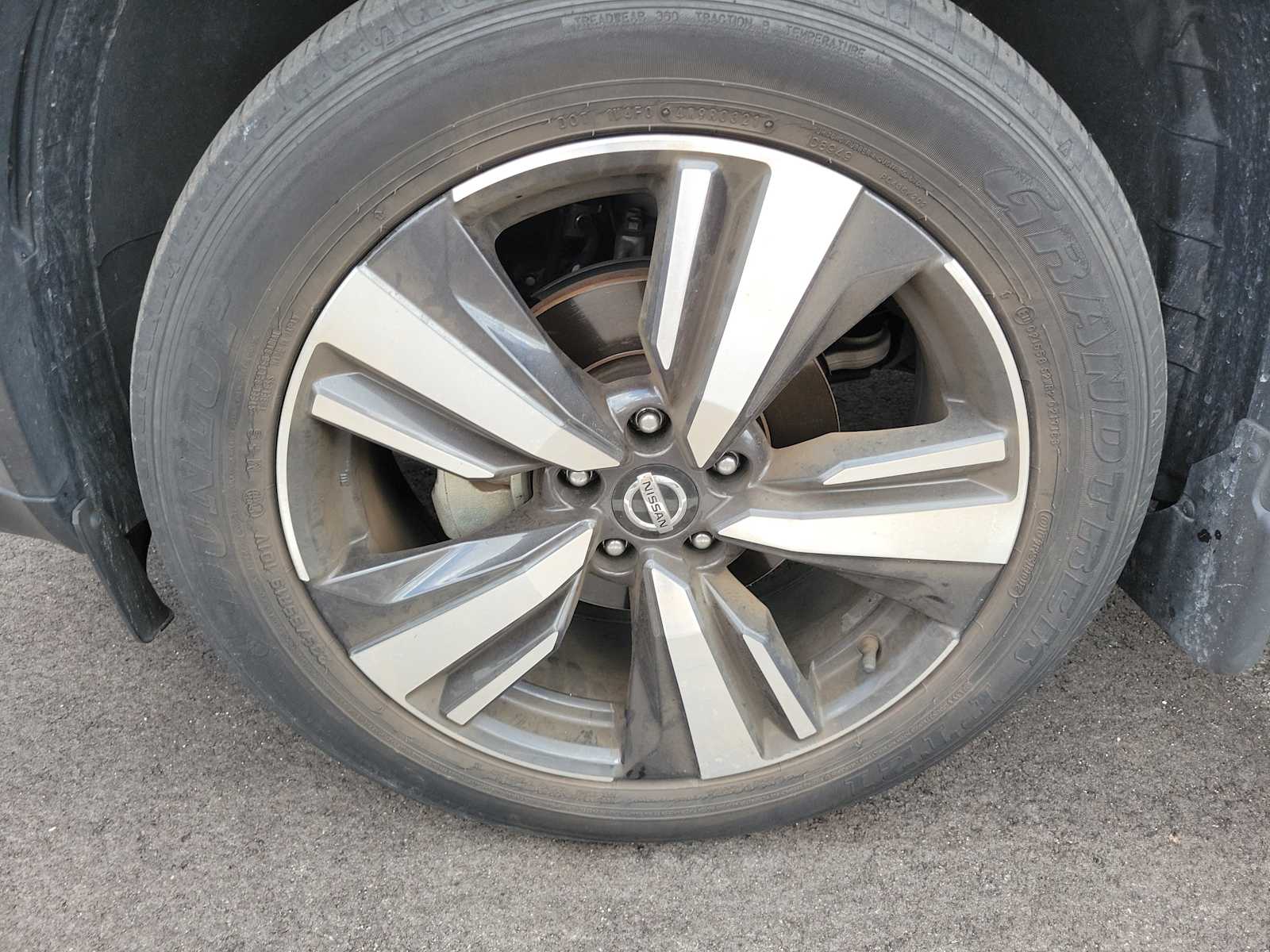 View vehicle photo 6