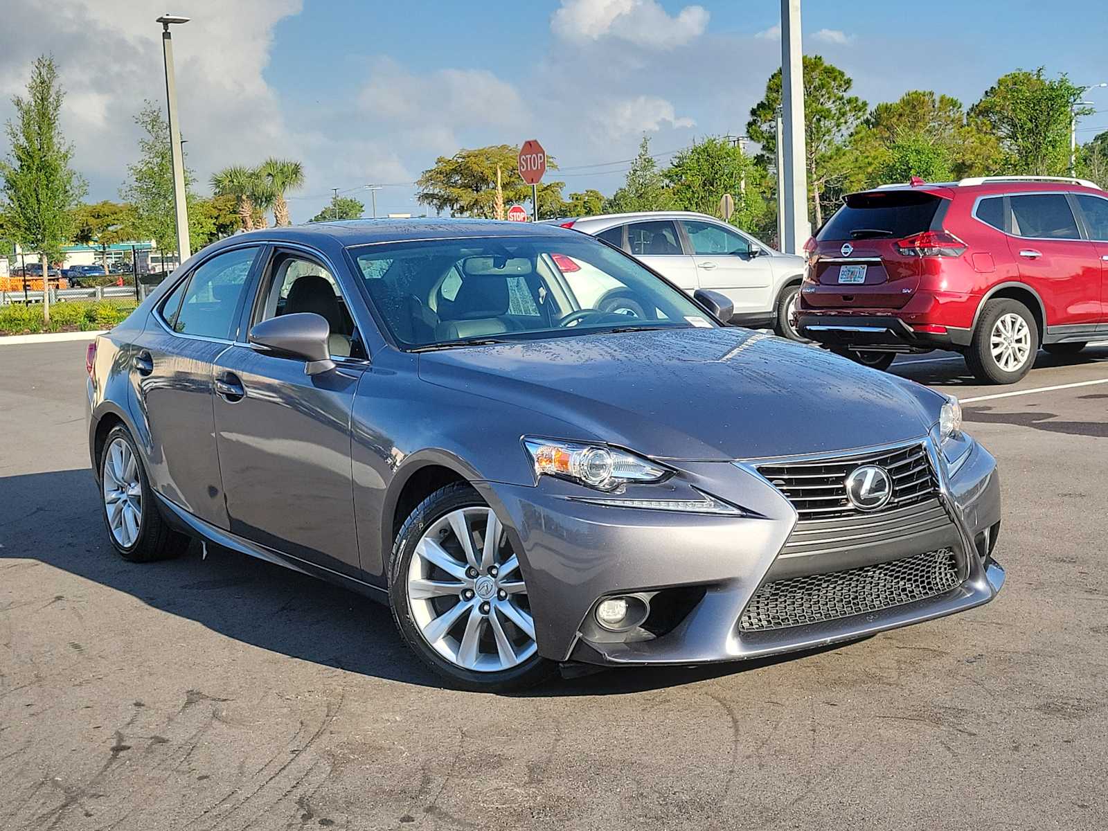 View vehicle photo 2