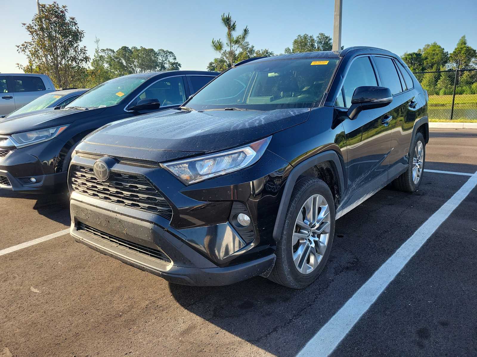 View vehicle photo 4