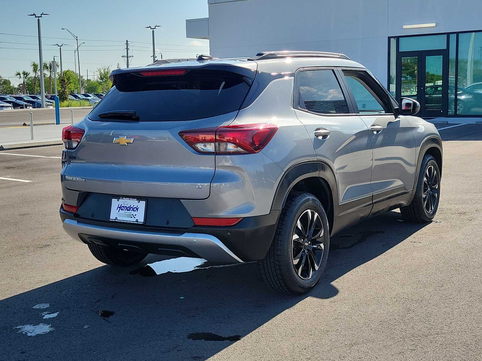 View vehicle photo 7