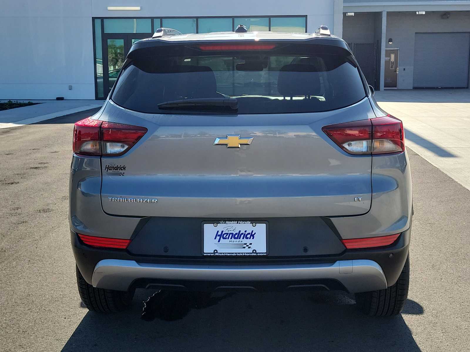 View vehicle photo 6