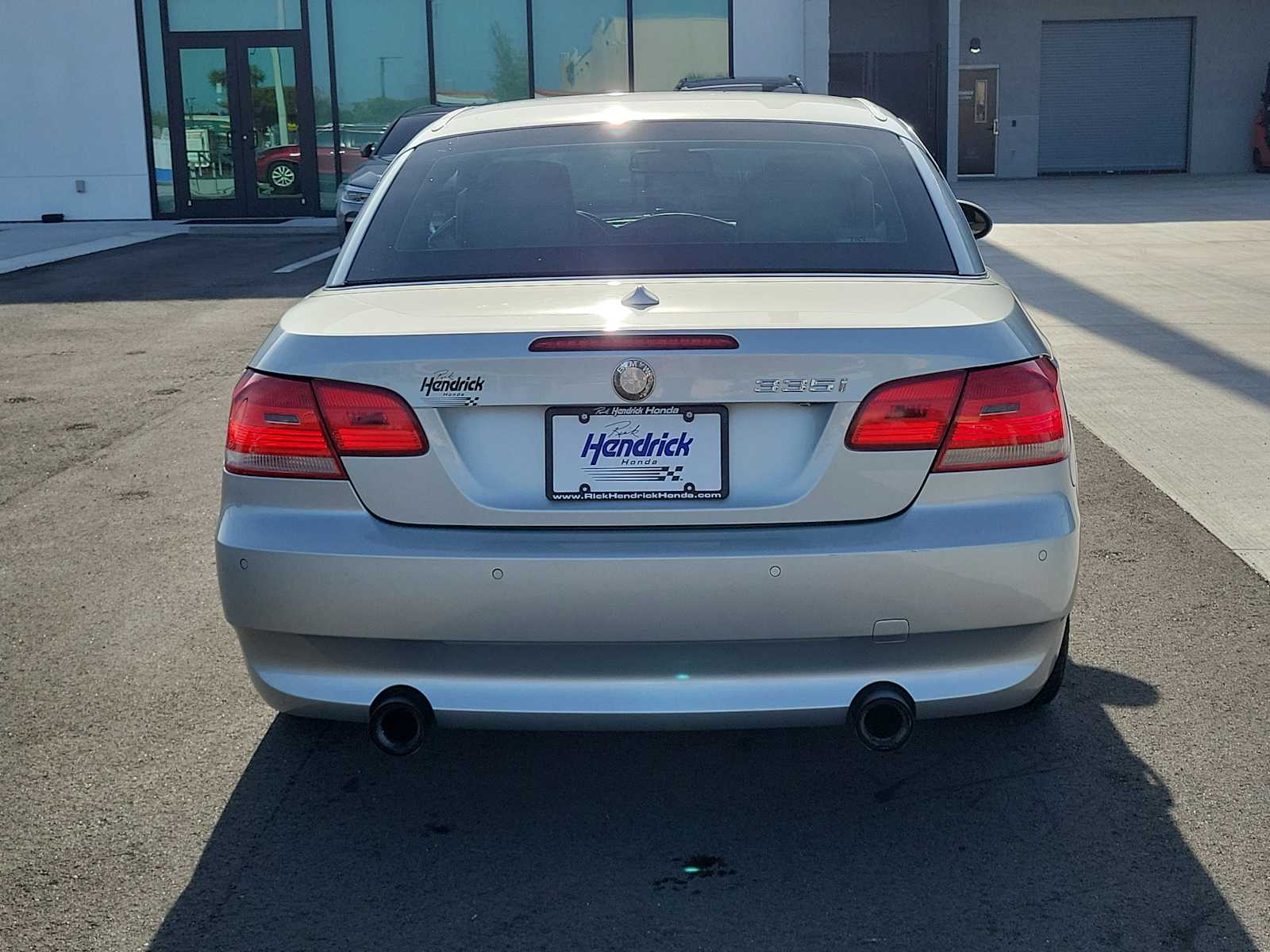 View vehicle photo 6