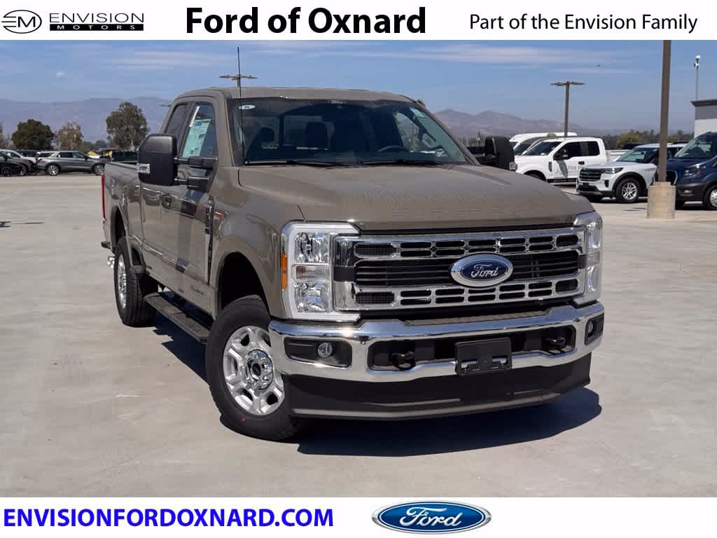 Marsh Gray 2026 Ford F-250 Super Duty Pickup Truck Four-Wheel Drive Automatic