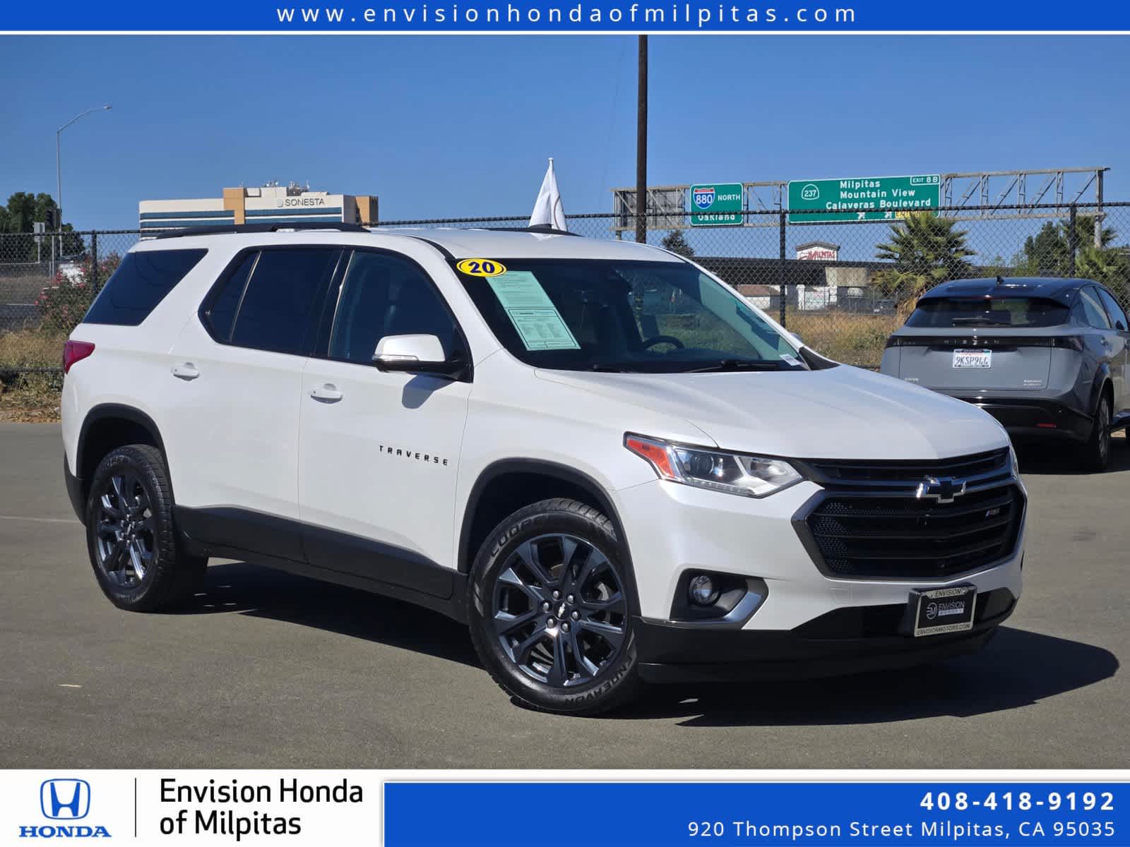 White (Iridescent Pearl Tricoat) 2020 Chevrolet Traverse SUV / Crossover Front-Wheel Drive 9-Speed Automatic