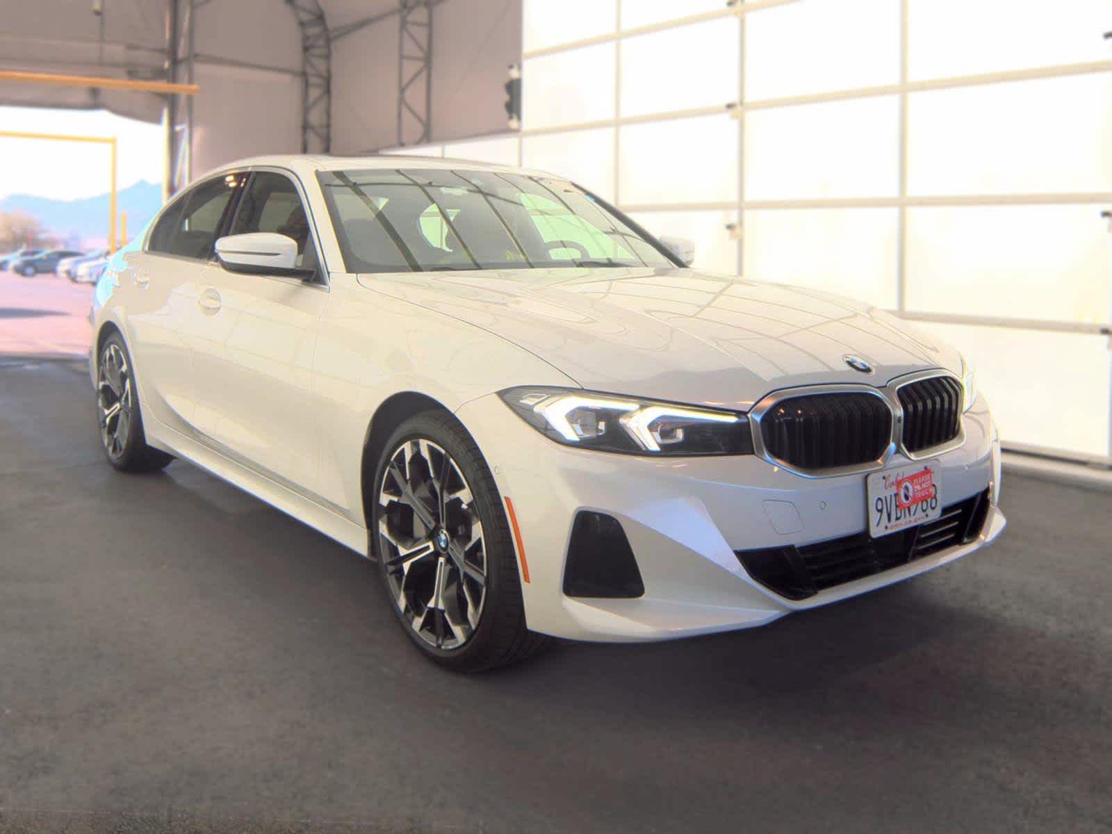 Mineral White Metallic 2026 BMW 3 Series Sedan Rear-Wheel Drive 8-Speed Automatic