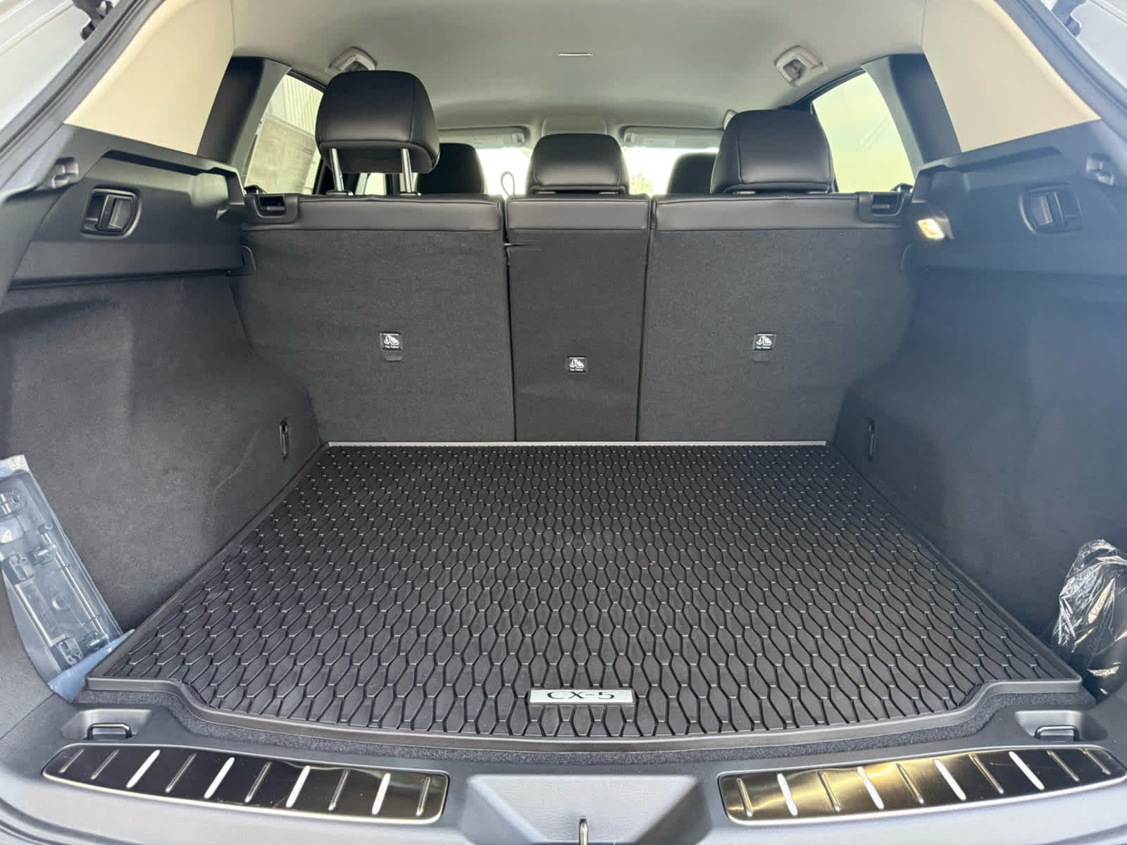 View vehicle photo 6