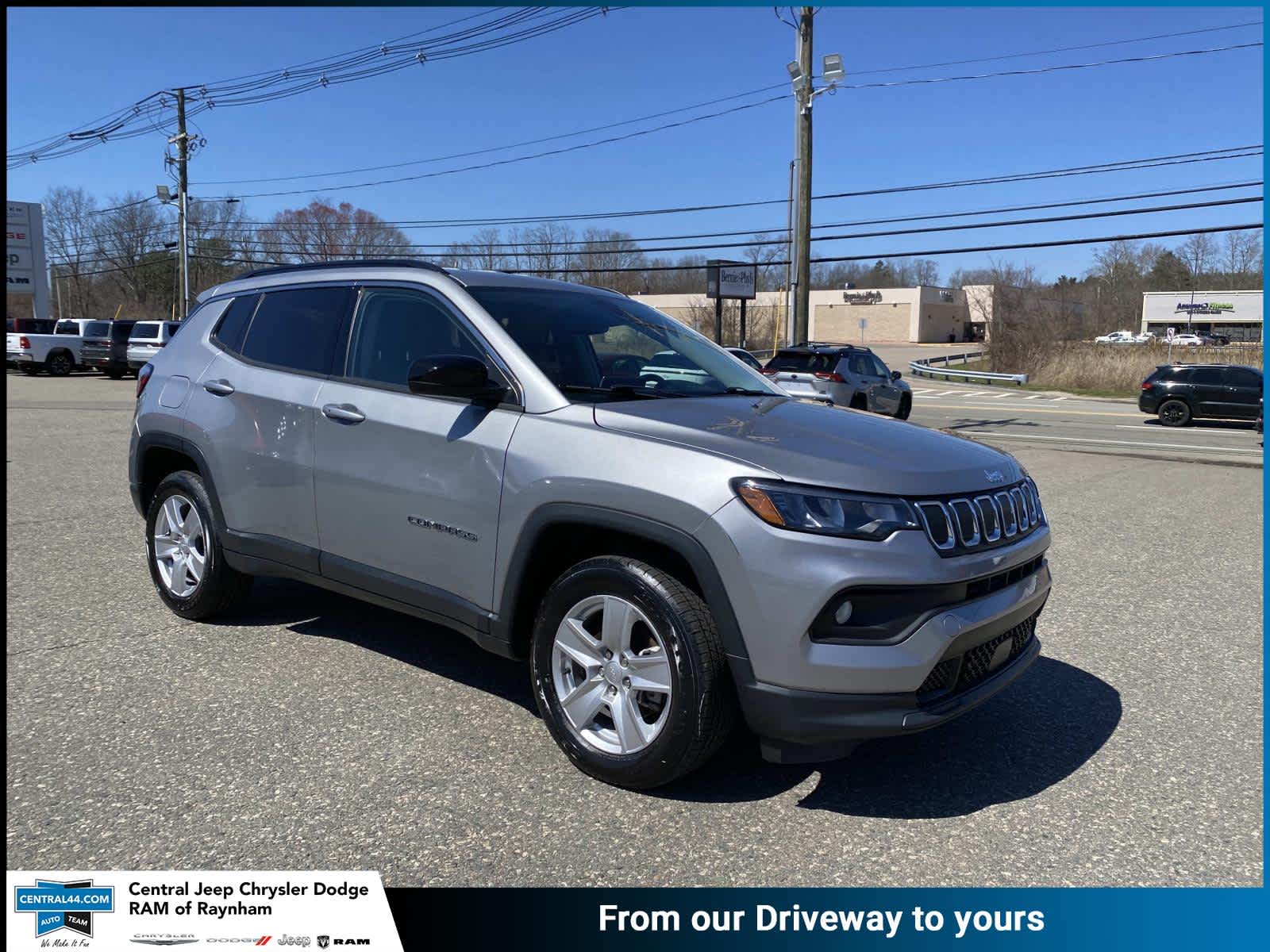 Billet Silver Metallic Clearcoat 2022 Jeep Compass Latitude 4WD SUV / Crossover Four-Wheel Drive 9-Speed Automatic
