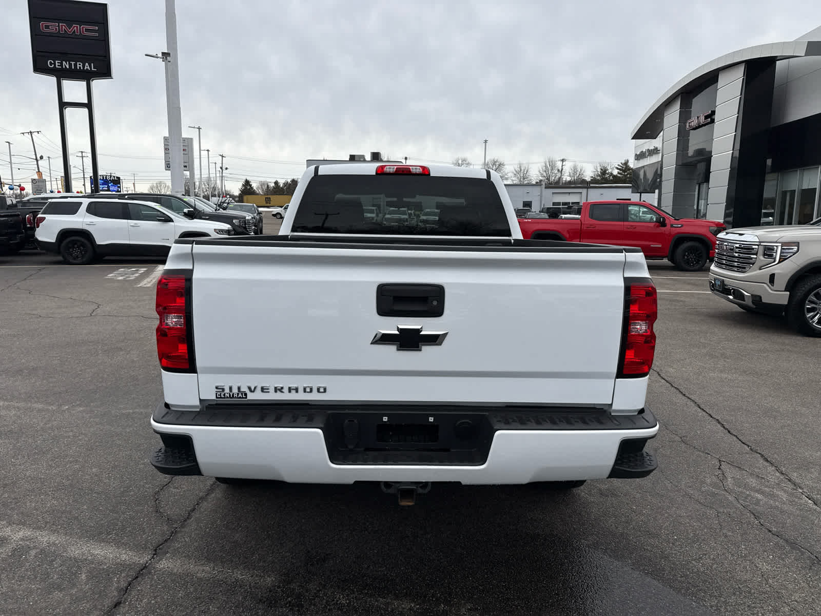 View vehicle photo 6
