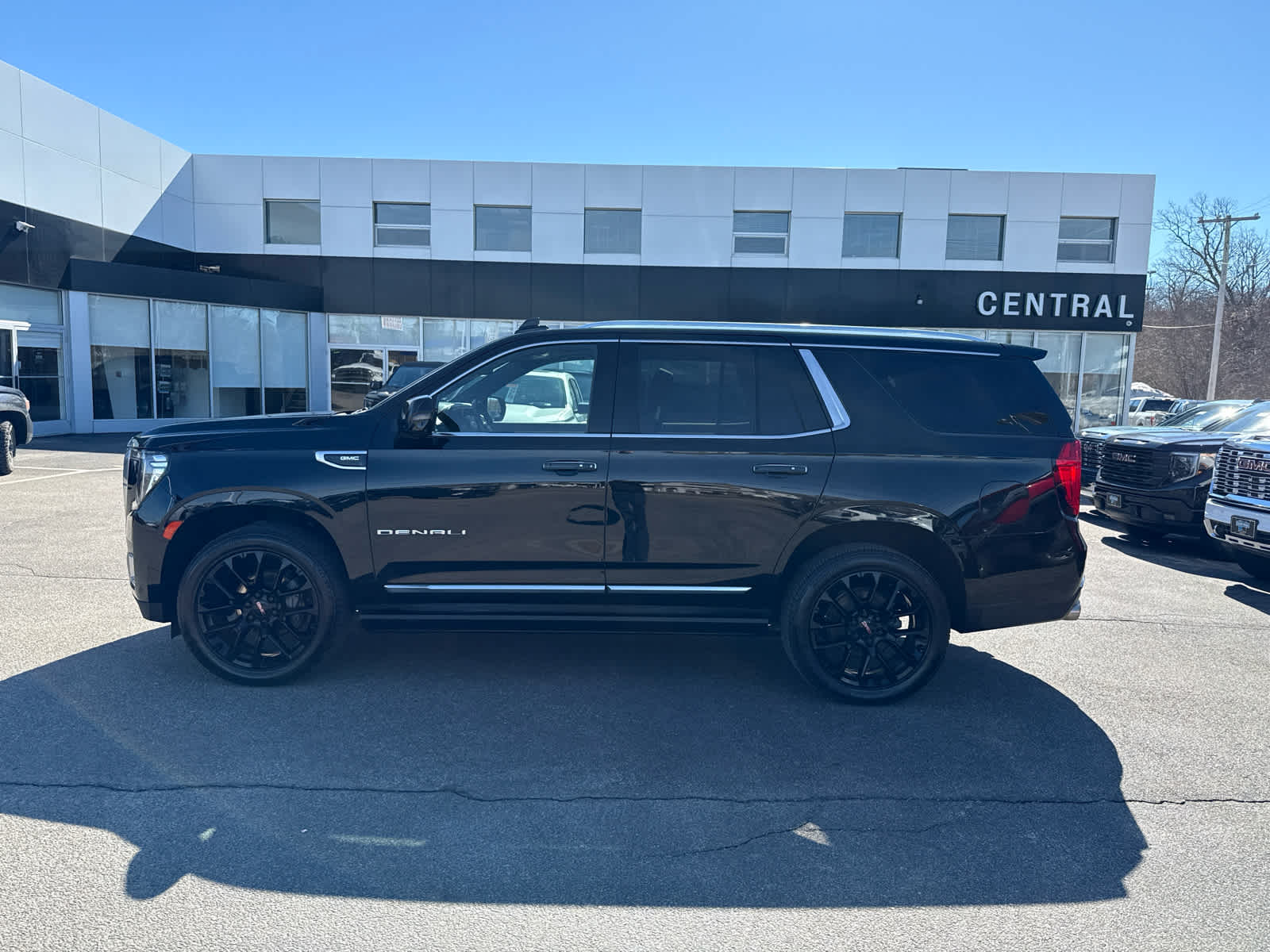 View vehicle photo 2