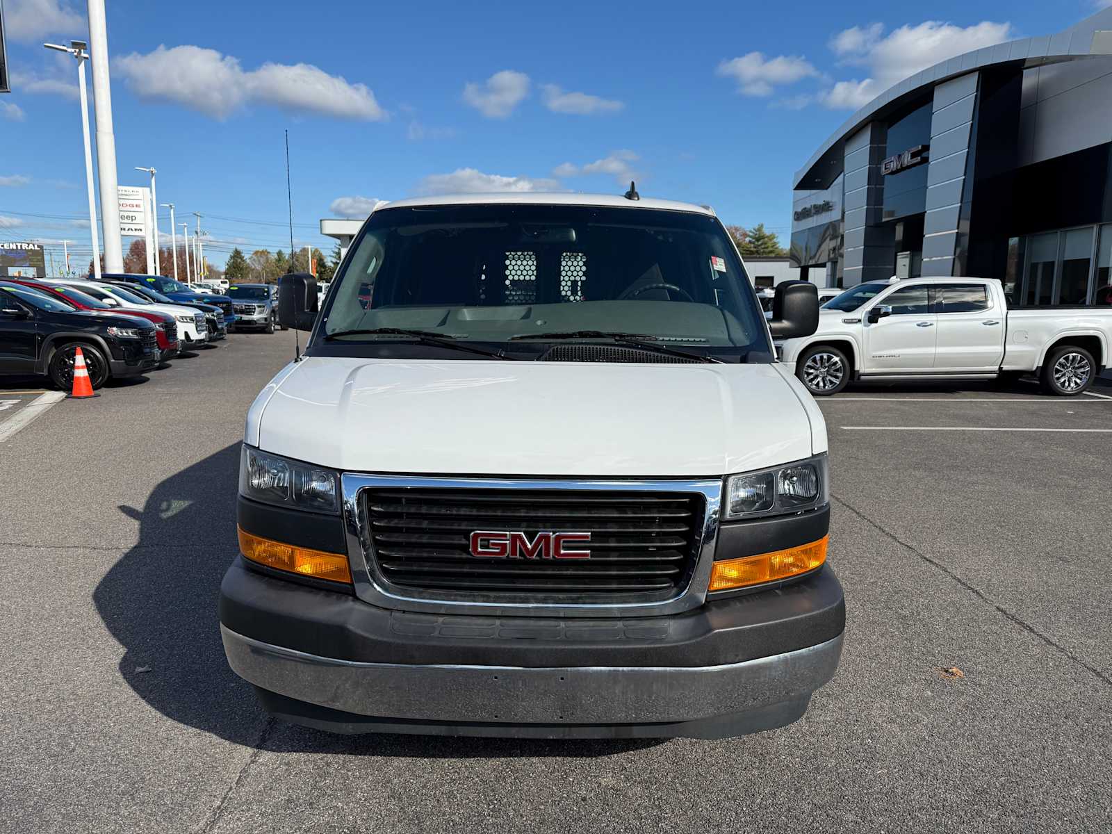 View vehicle photo 2