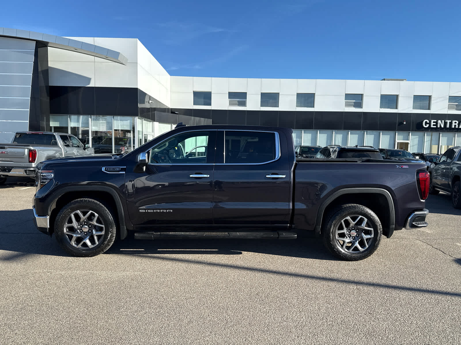 View vehicle photo 2