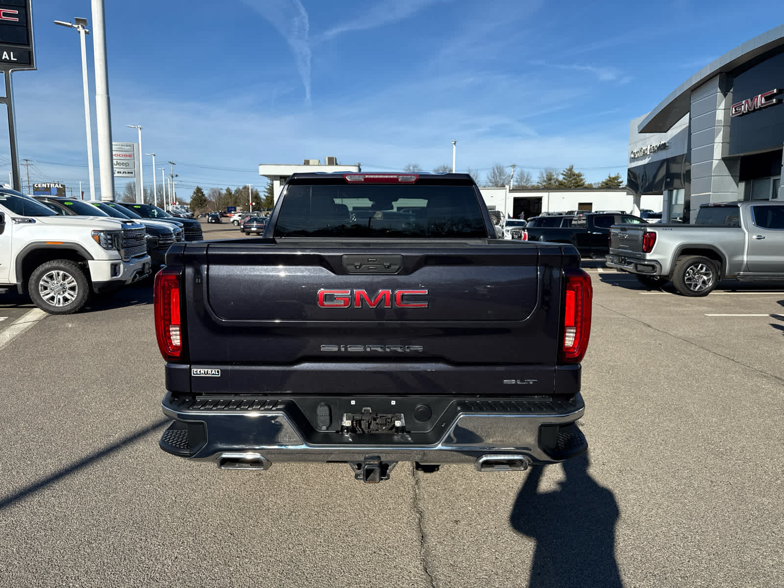 View vehicle photo 4