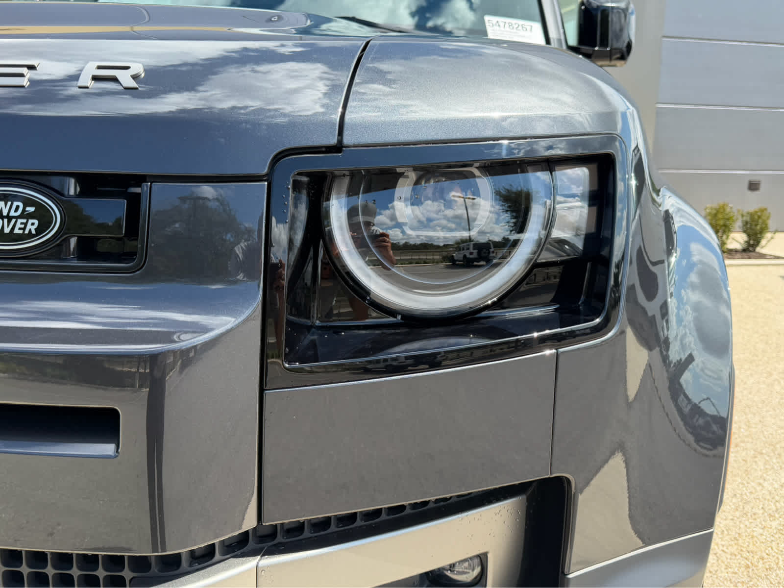 New 2026 CARPATHIAN GREY Land Rover S image 10