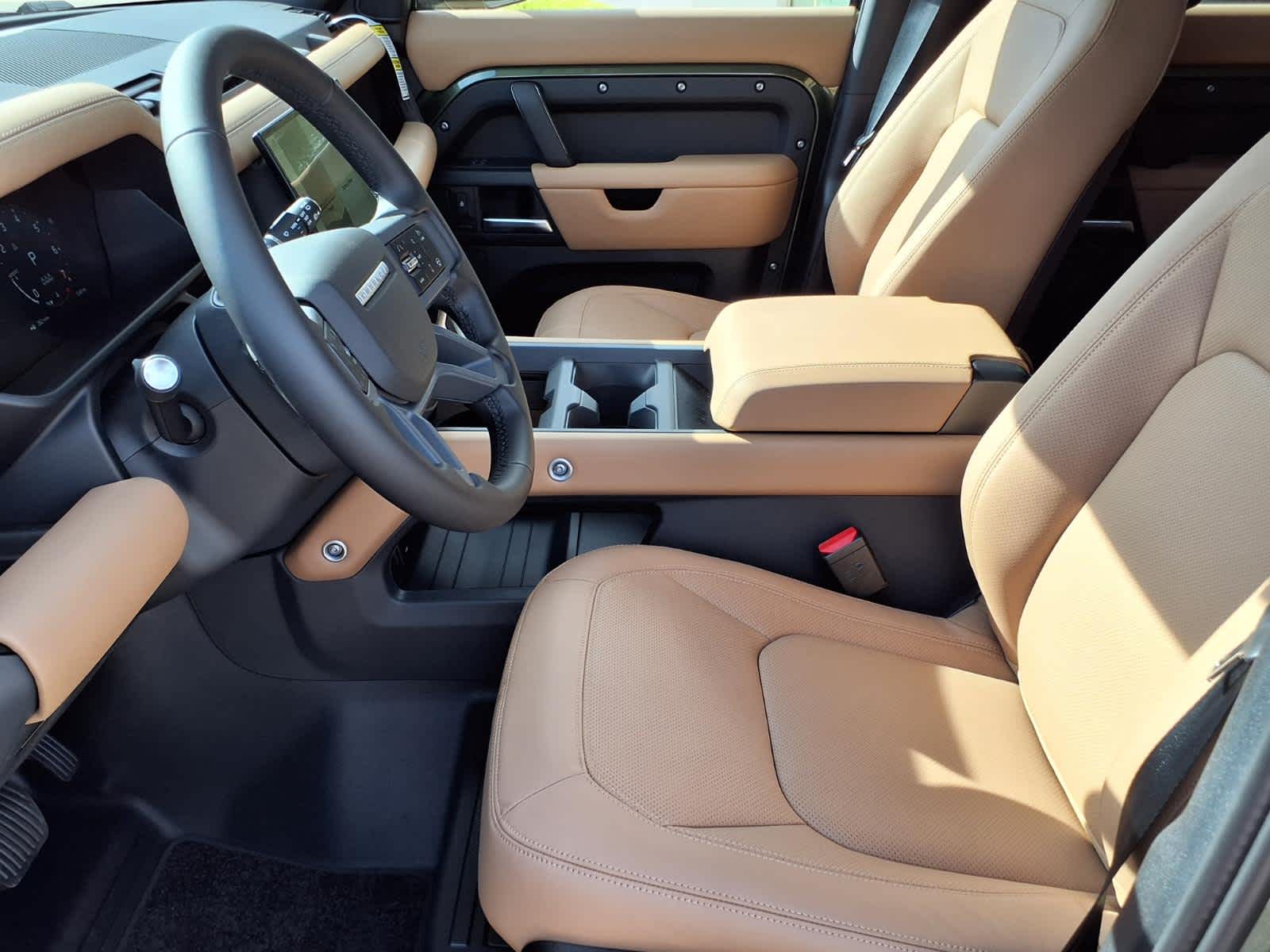 New 2026 WOOLSTONE GREEN Land Rover S image 8